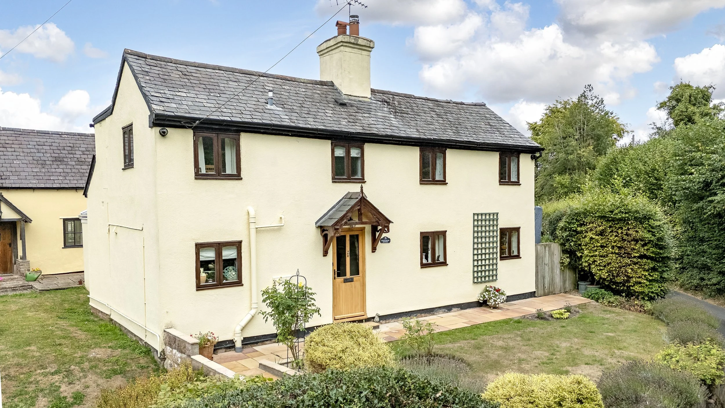 mw2025-20 badgerbrook cottage-09.jpeg
