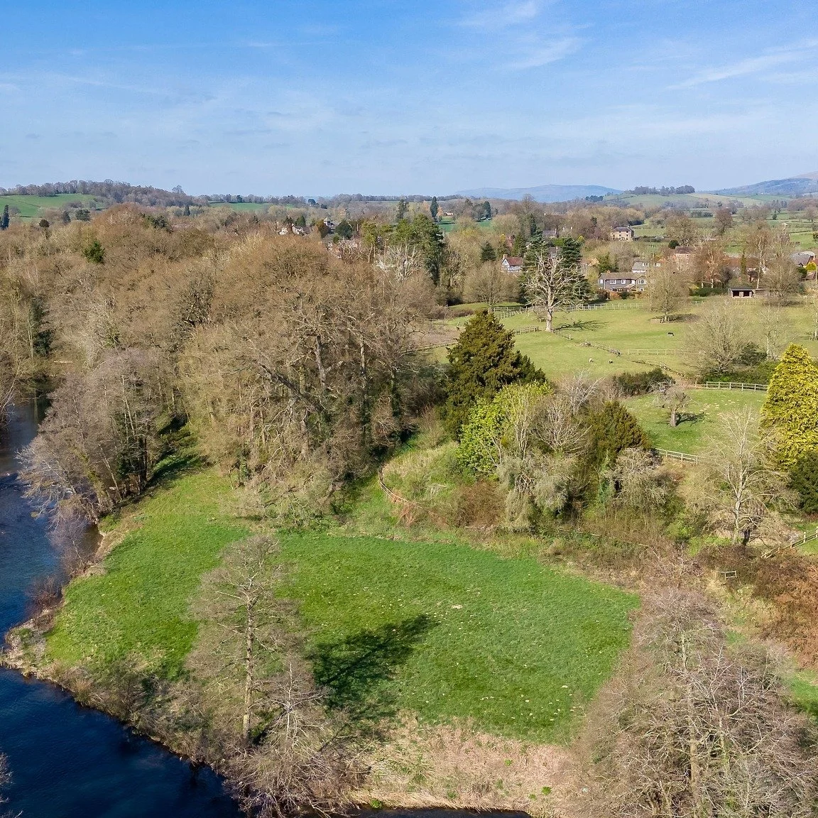 LAND AT ASHFORD CARBONEL! ✨

Guide price - &pound;215,000

A superb block of grassland with River Frontage and Fishing Rights on the River Teme situated in the heart of Ashford Carbonel.

https://www.markwiggin.co.uk/property-list/ashford-court

#For
