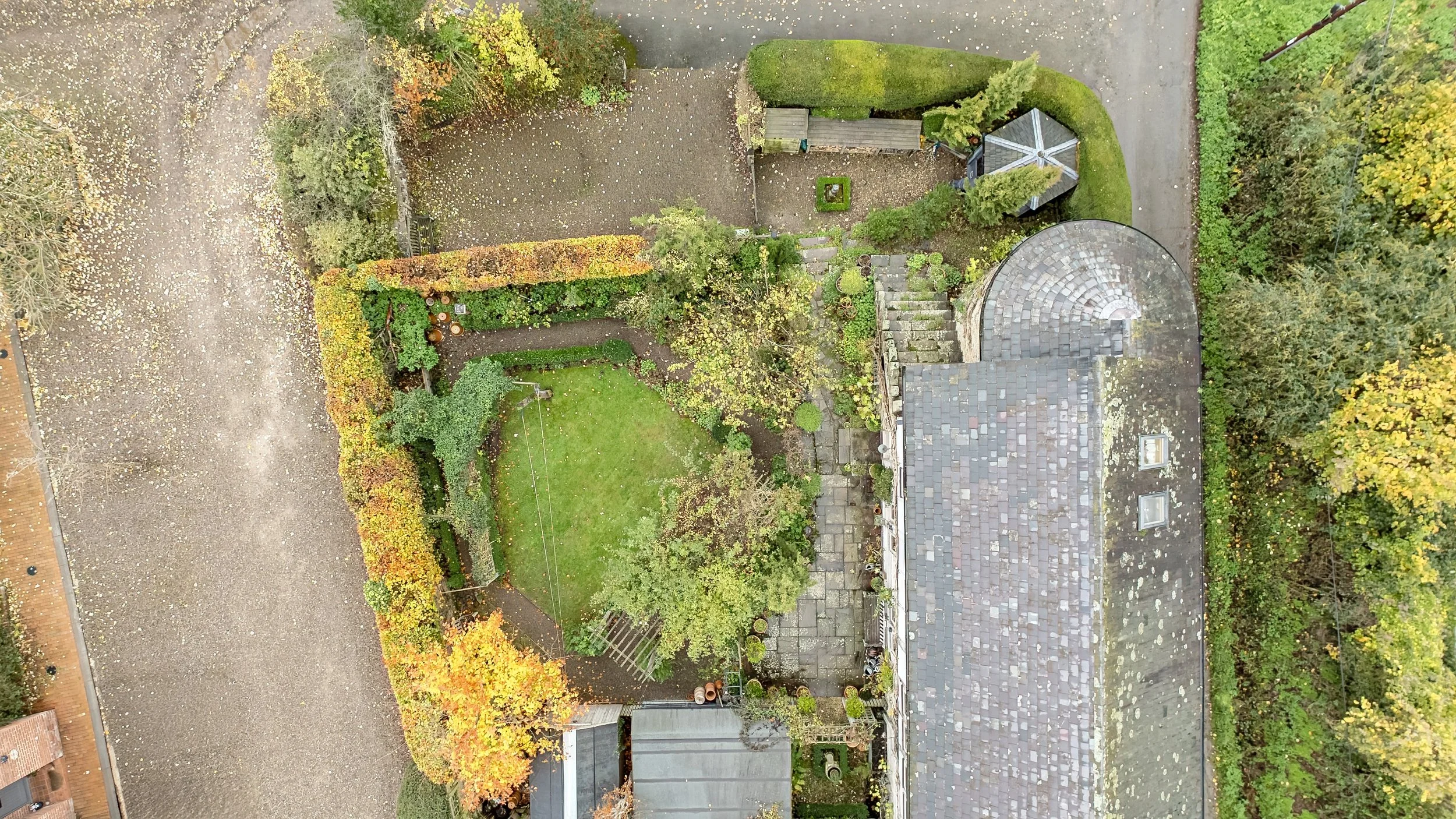 mw2025-30-moon house-04.jpg