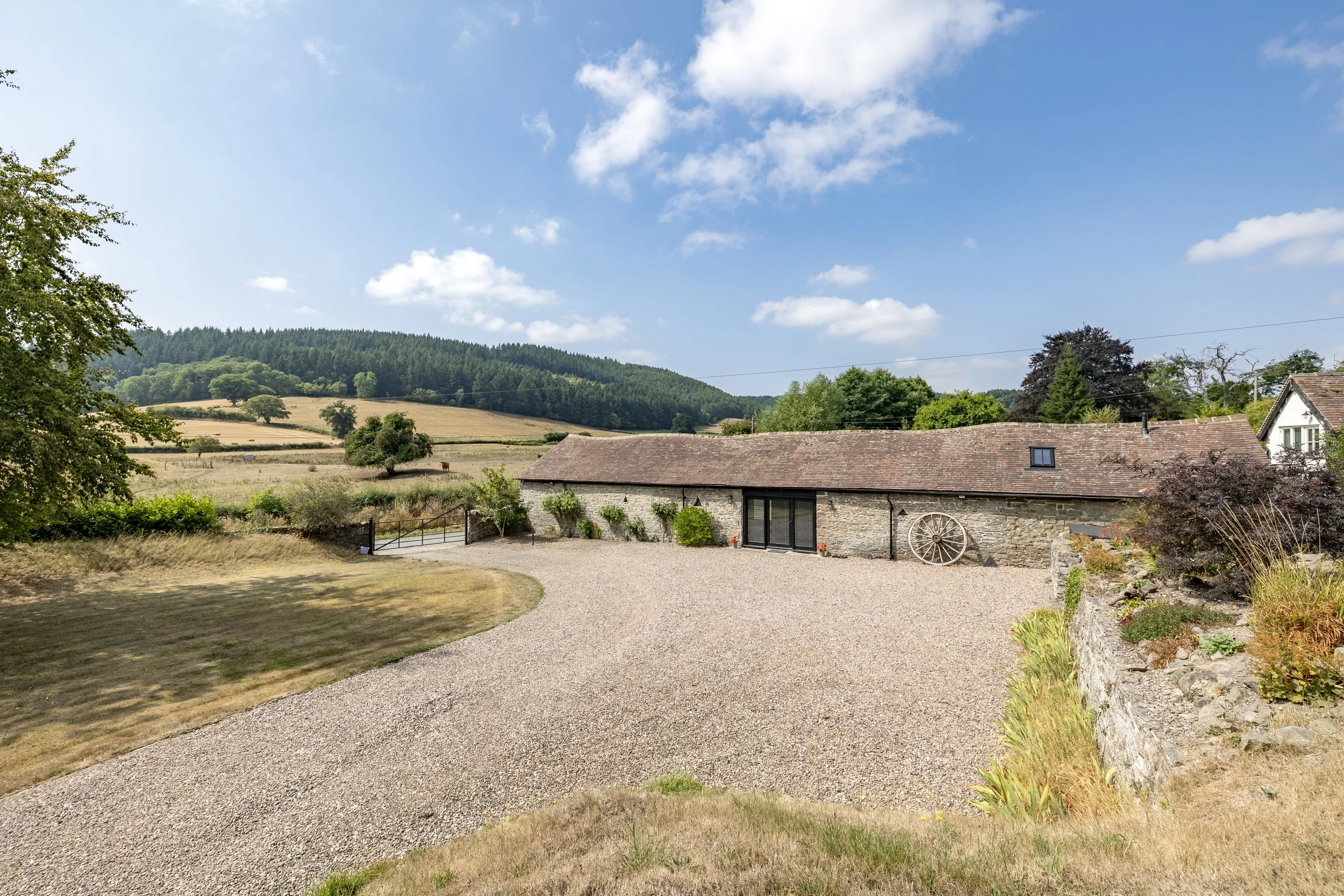 mw2025-14 the old granary-15.jpeg