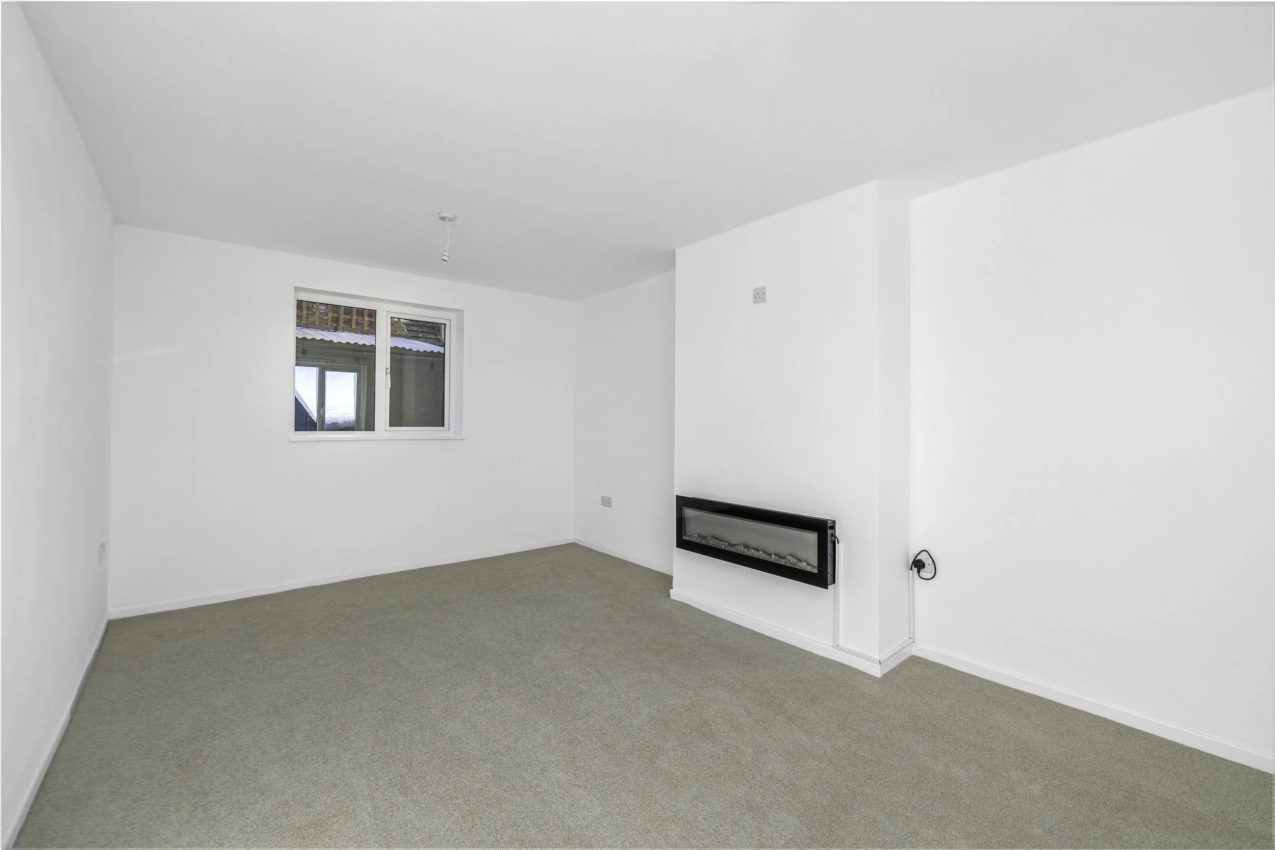 mw2026-04-9 housman crescent-21.jpg