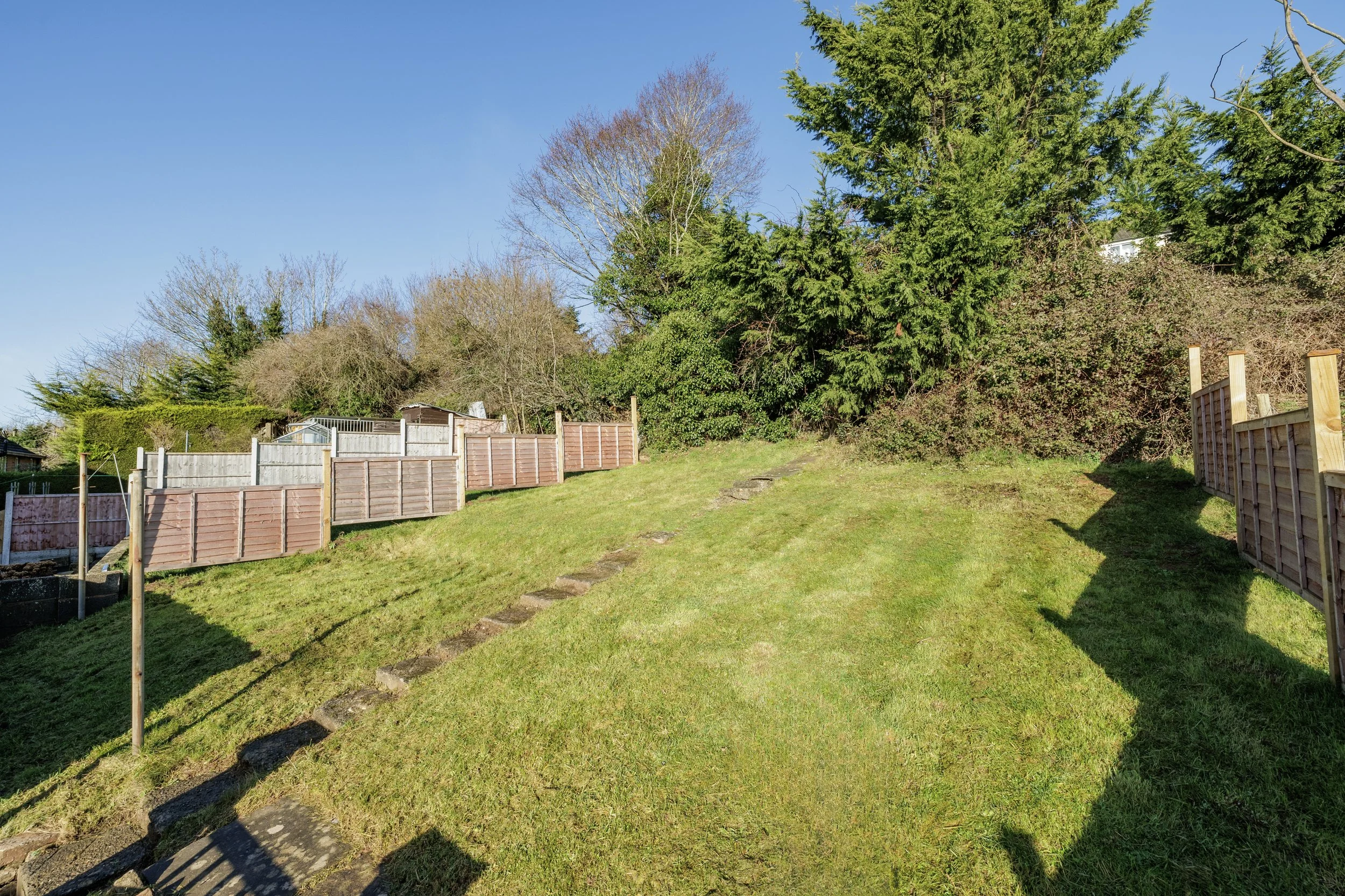 mw2026-04-9 housman crescent-13.jpg