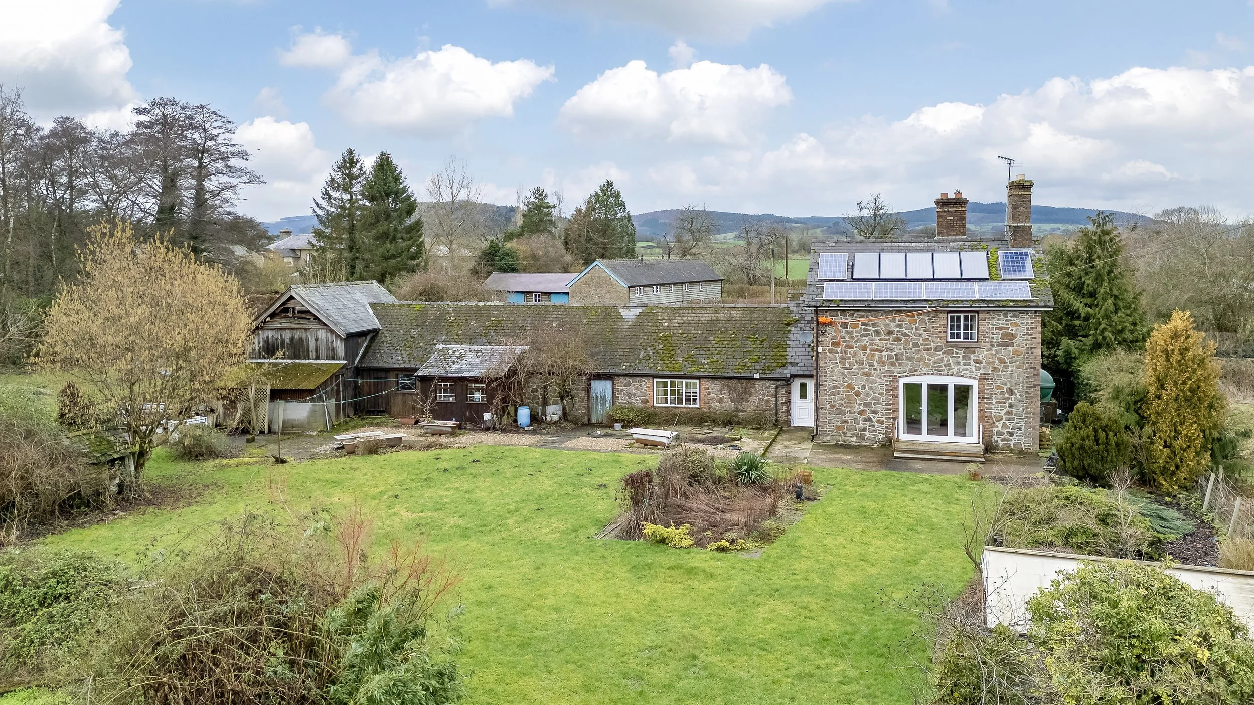 mw2026-07-old smithy-07.jpg