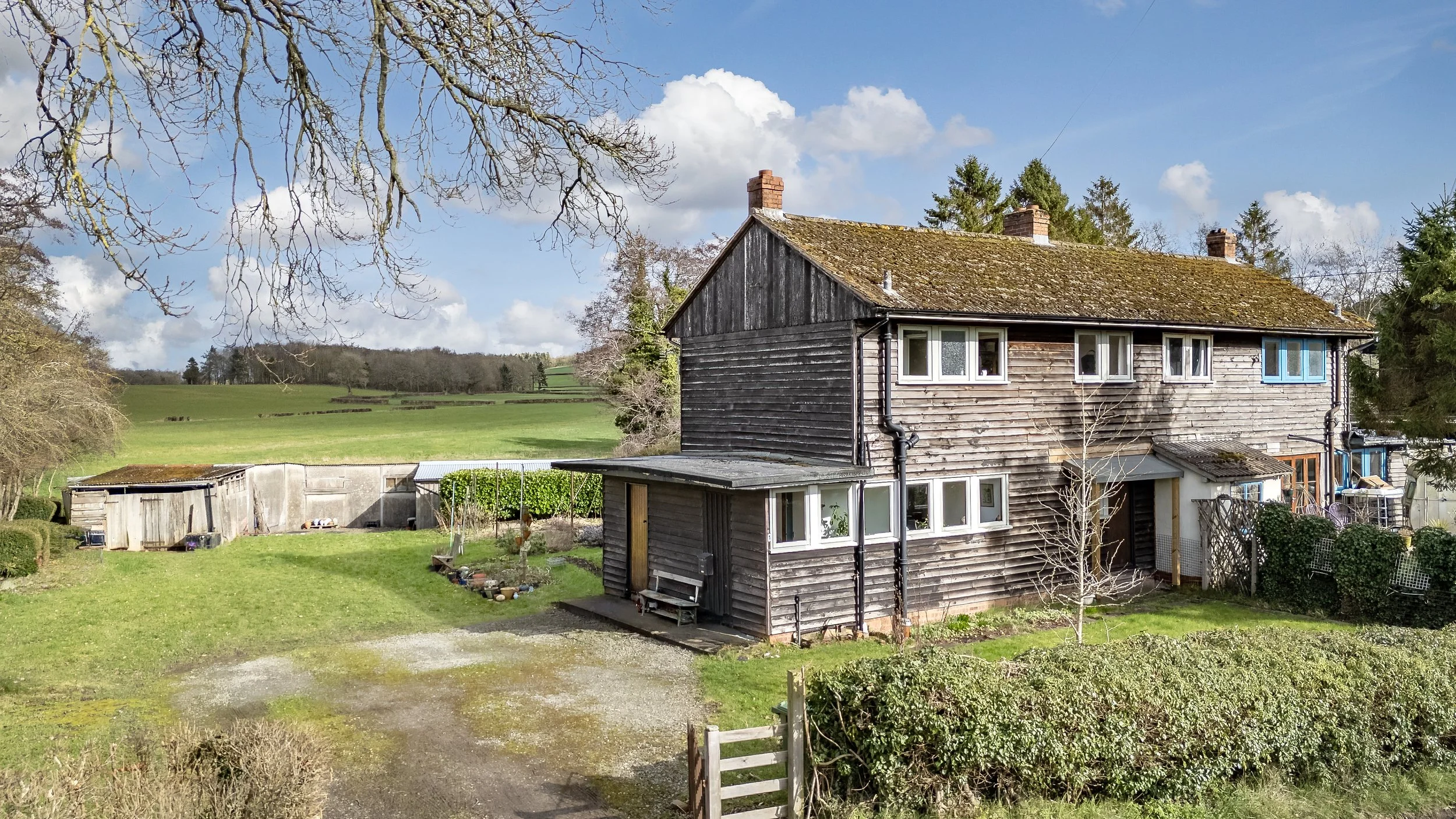 mw2026-11-1 peaton strand cottage-01.jpg