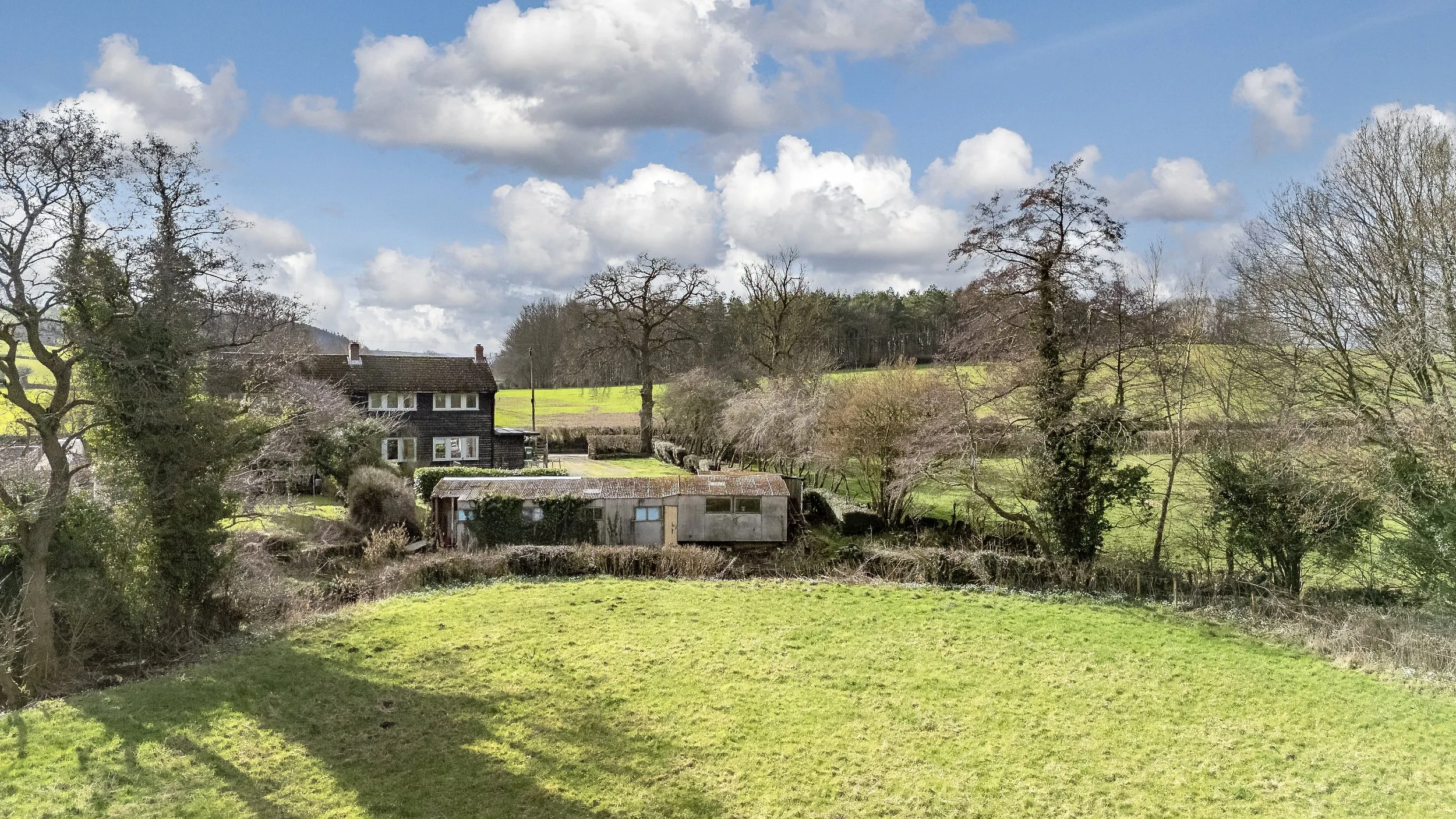 mw2026-11-1 peaton strand cottage-10.jpg