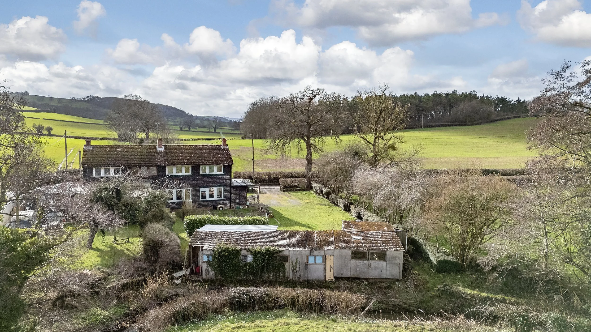 mw2026-11-1 peaton strand cottage-11.jpg