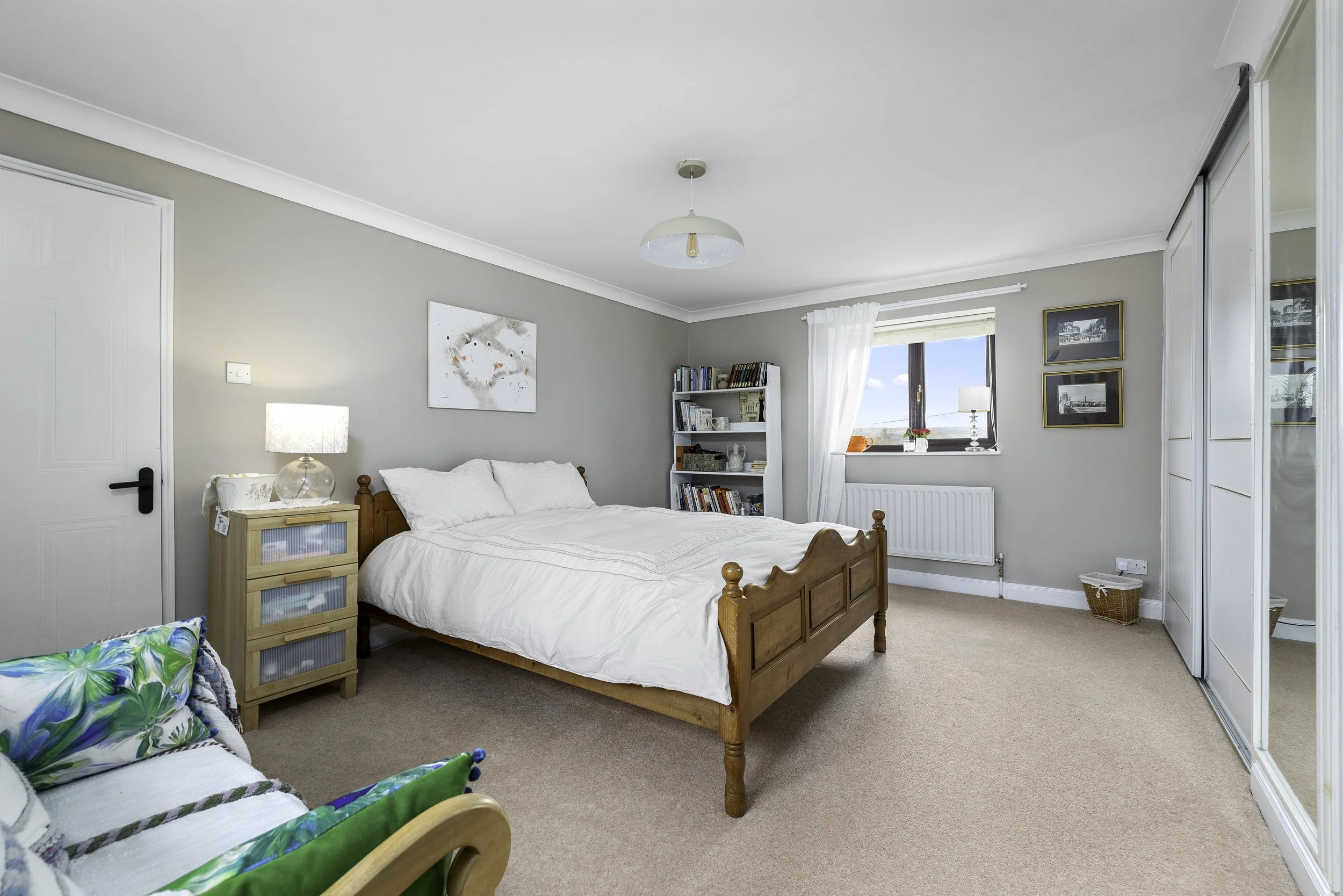 43_mw2026-10-hill view-02.jpg