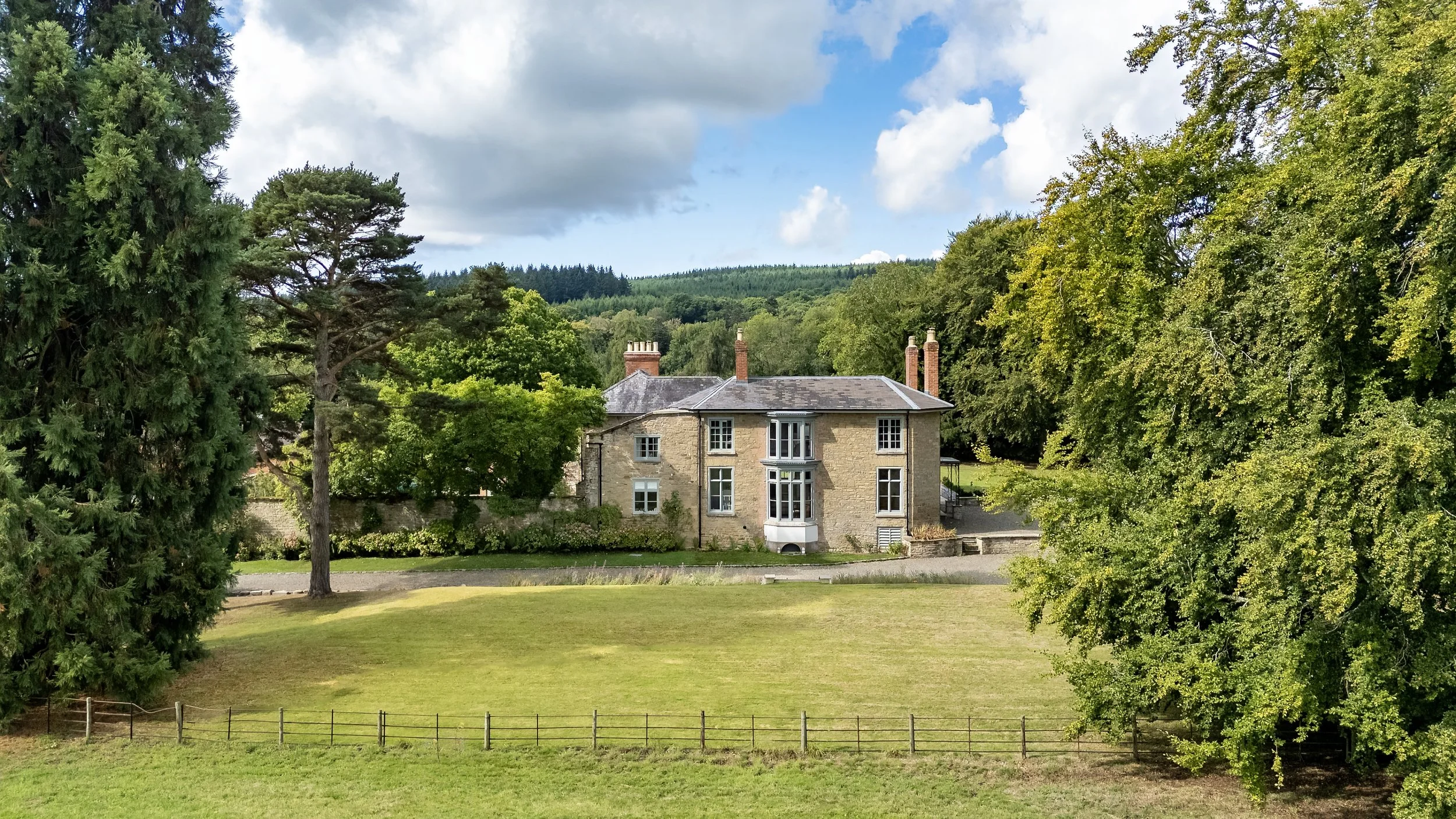 kf2025-16-overton lodge-03.jpeg