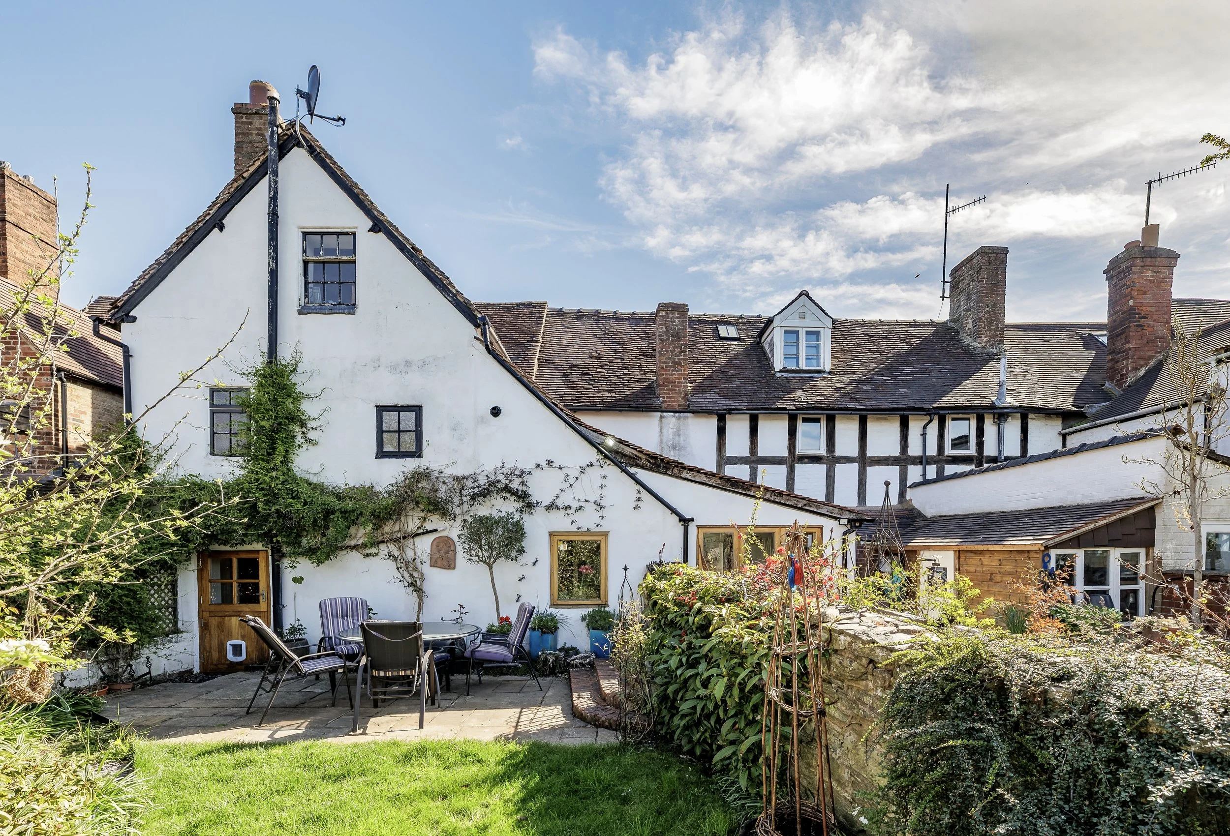 mw2026-24-tannery cottage-04.jpg