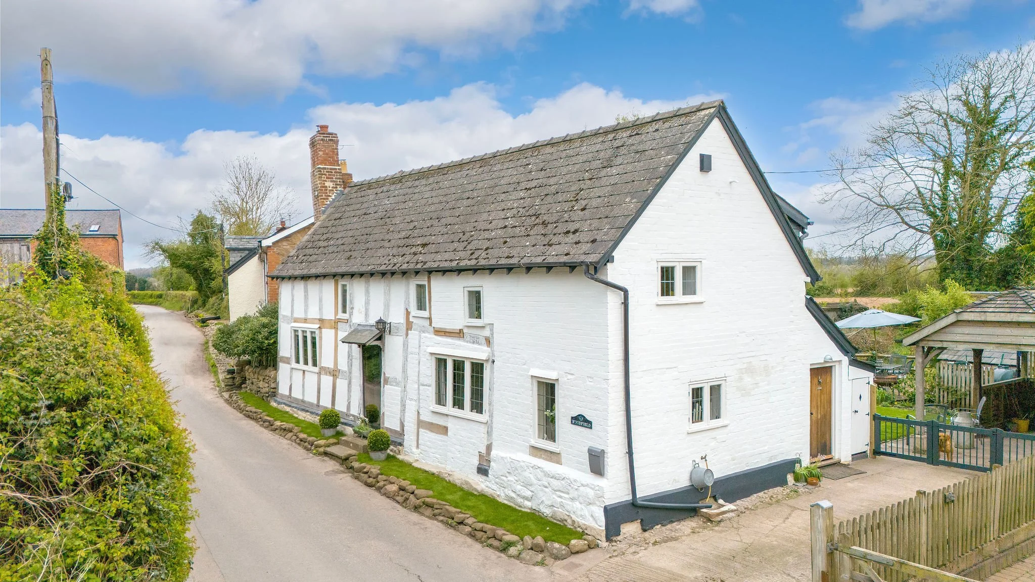 Woodfield Cottage, Eye Lane, Luston, Leominster, Herefordshire, HR6 0DX