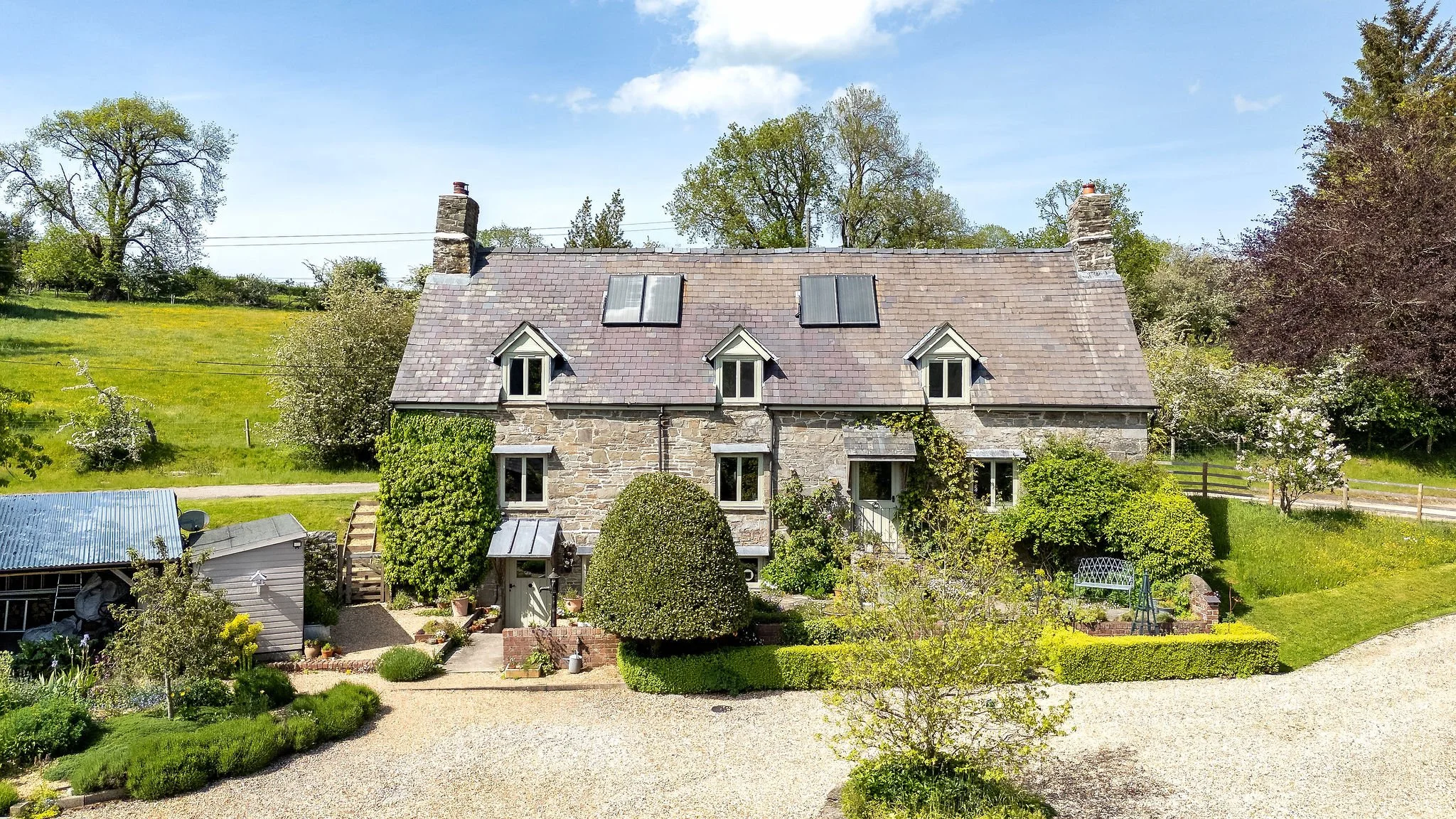 MW2026-29-Revisit-LlanFarmhouse-01.jpg