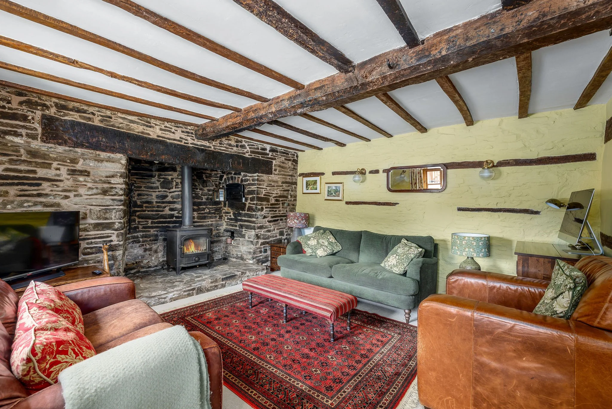 MW2026-63-CwmLaneCottage-037.jpg