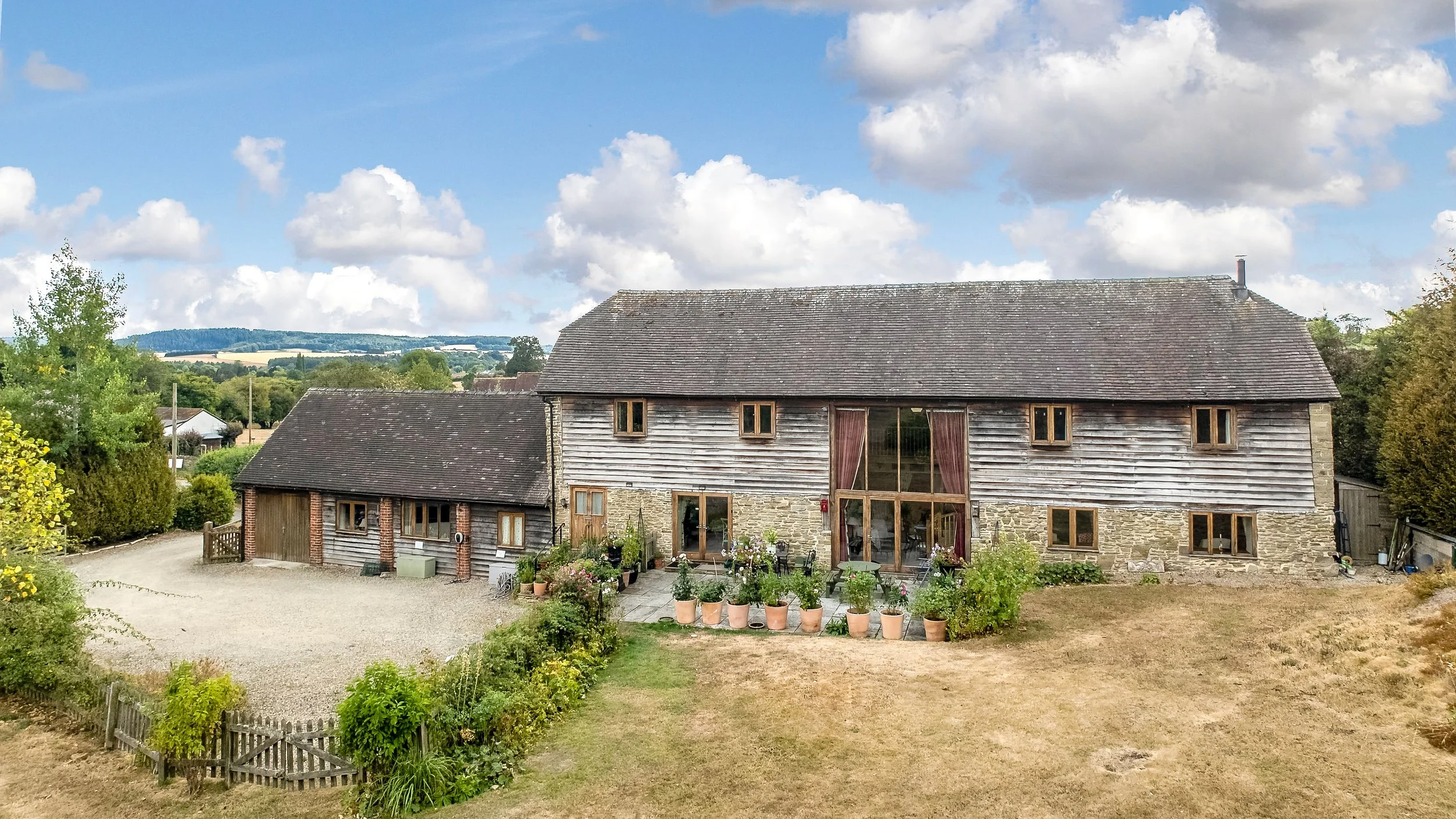 MW2026-64-TheOldHayBarn-002.jpg