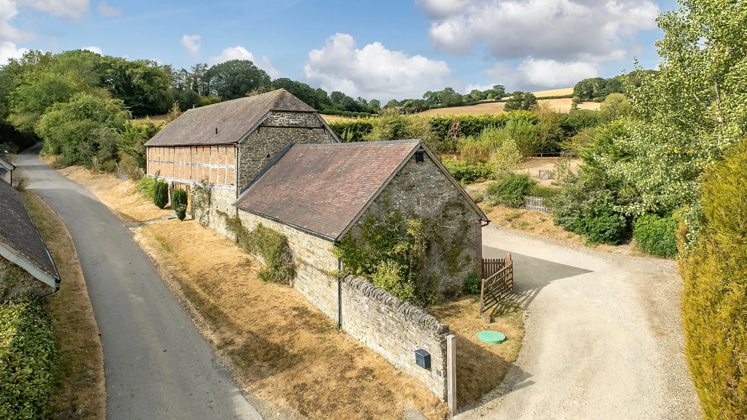 MW2026-64-TheOldHayBarn-006.jpg