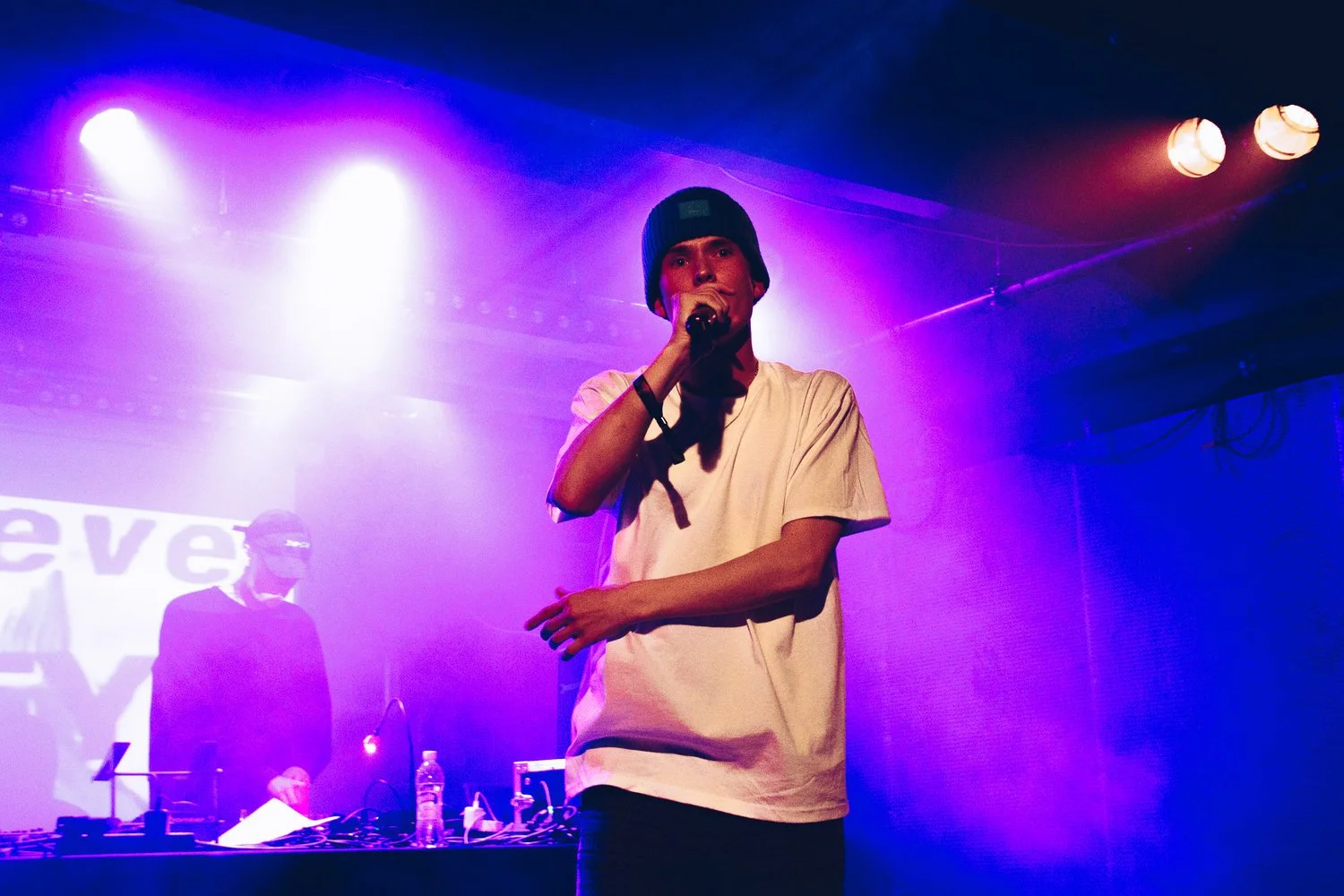 SNAP & PEEK- SHUTDOWN FESTIVAL 3.jpeg