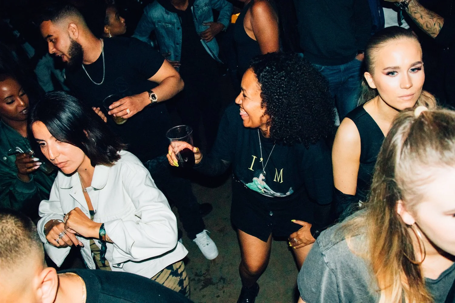 SNAP & PEEK- SHUTDOWN FESTIVAL .jpeg