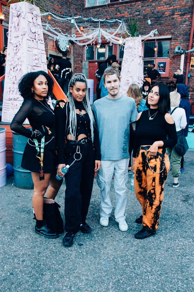 SNAP & PEEK- SHUTDOWN FESTIVAL 7.jpeg