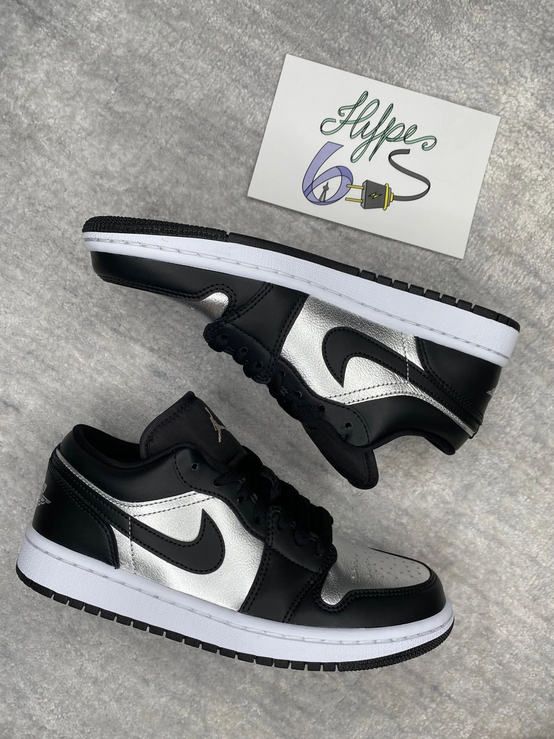 aj1 low silver toe