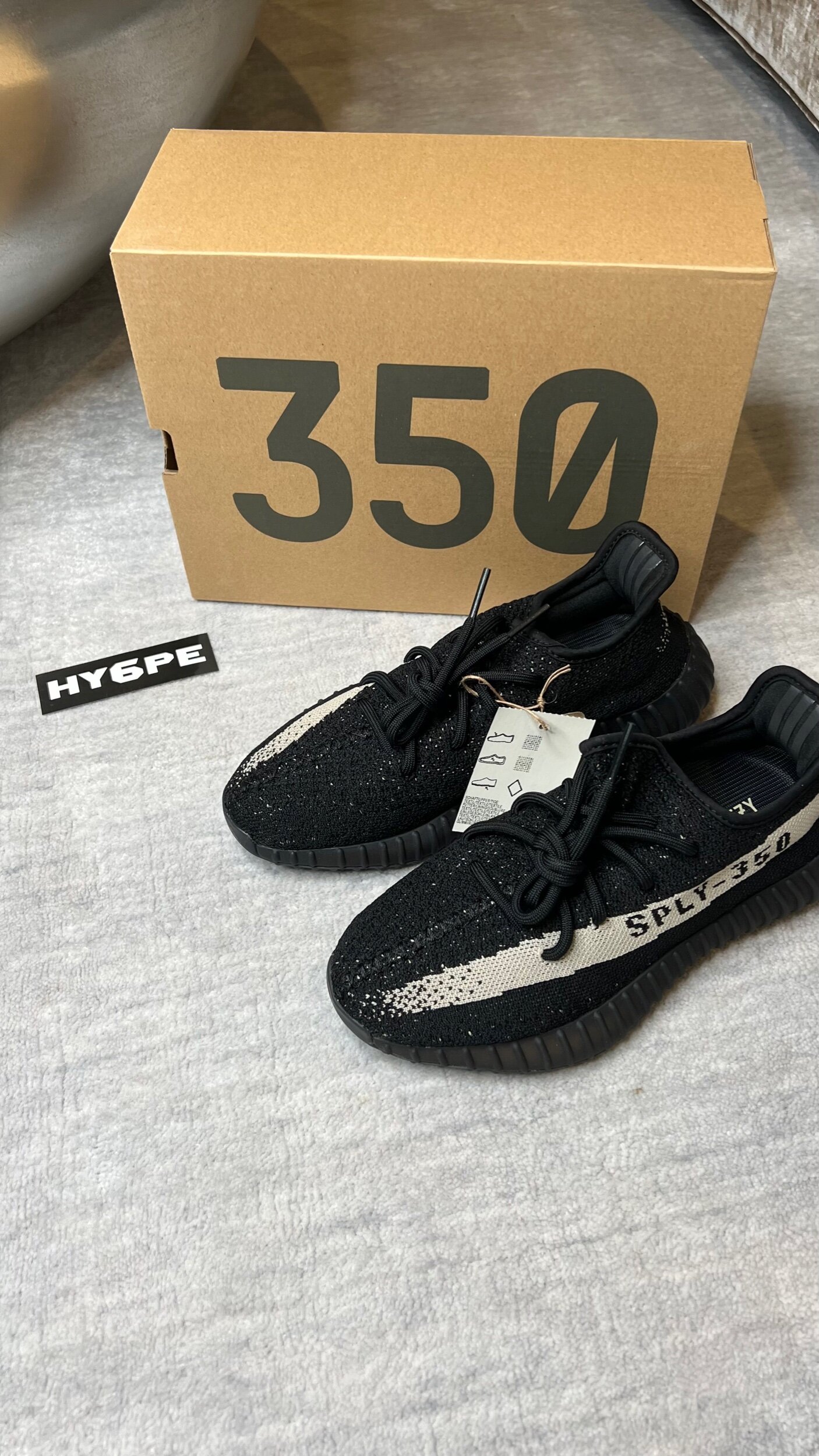buty yeezy oreo