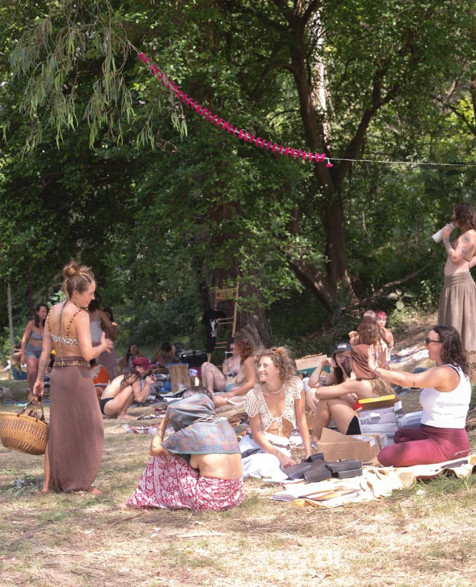 ✨ While Ember is full of workshops, performances, panels and DJs, some of the most meaningful moments happen in the quiet spaces in between. Gathering in the shade with new and old friends, reflecting, sharing stories, and simply enjoying one another