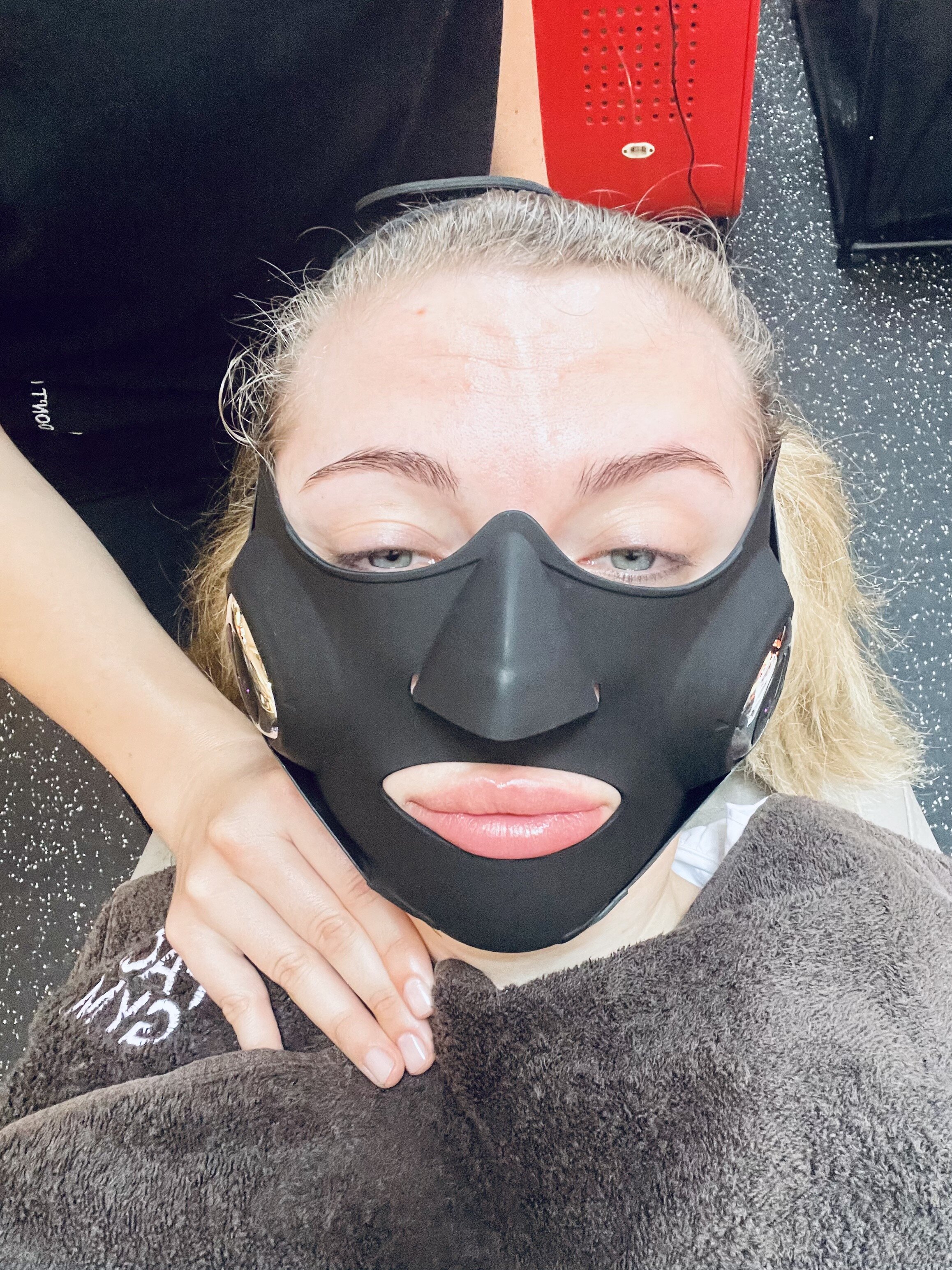 The Facegym medi-lift mask gave me more definition than filler — The Modems