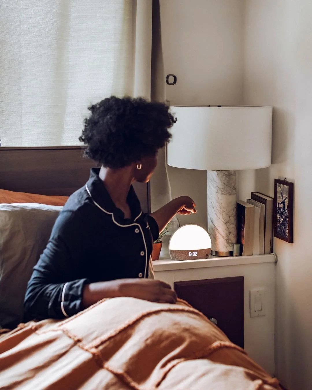 Review: This smart alarm clock will help you hack your beauty sleep ...