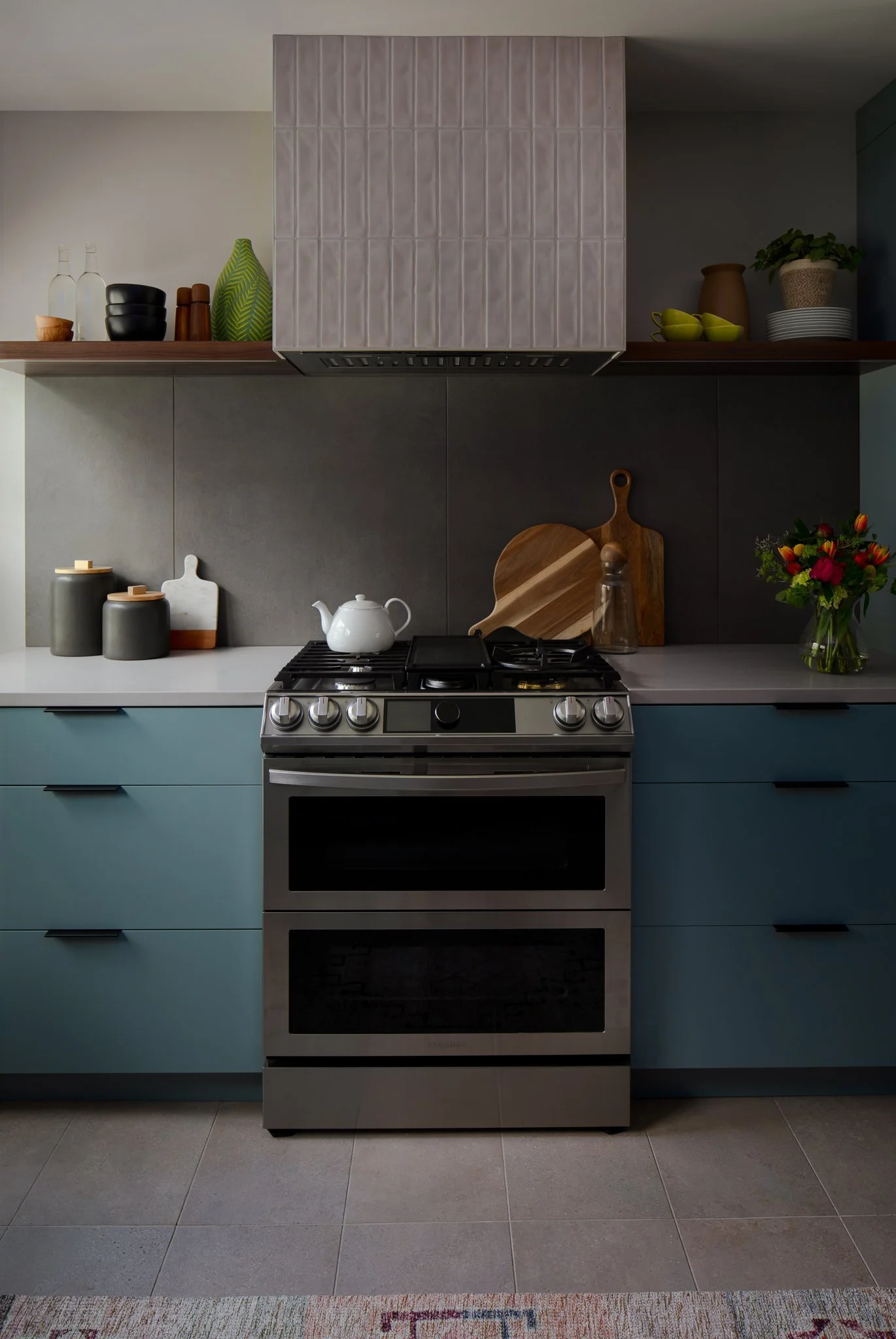 Modern Kitchen - Kara Kersten Design