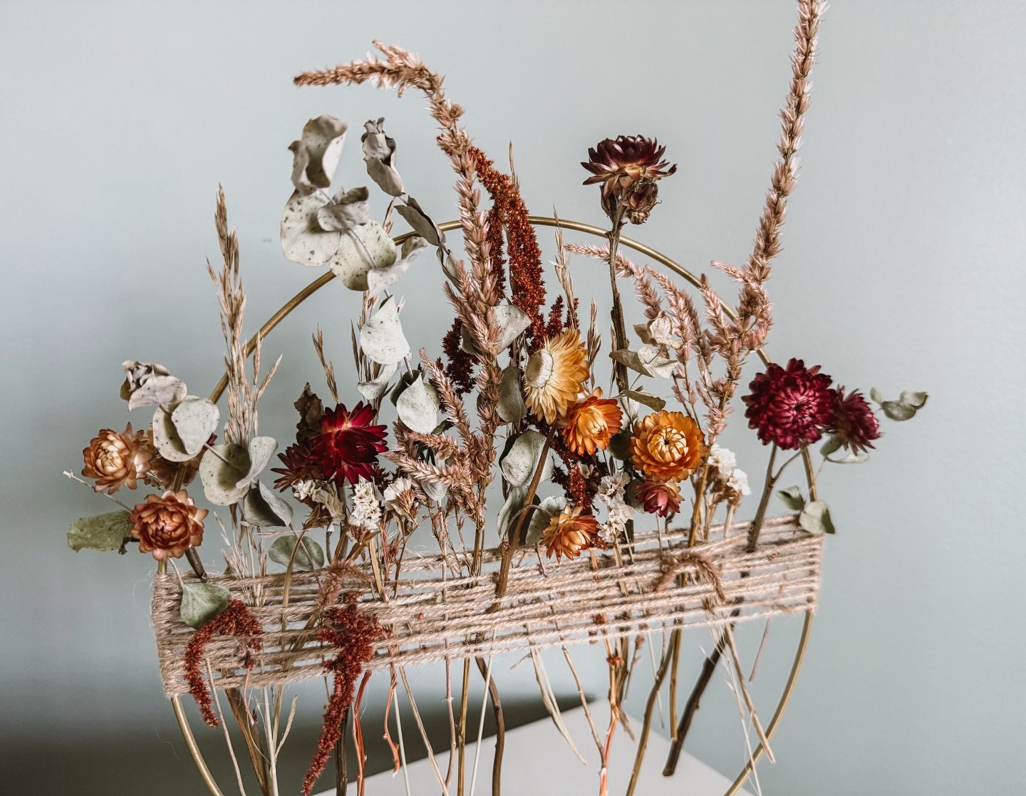 Join us for a Galentine Dried Flower Workshop at @lolasattheinn on Thursday, February 12 at 6 pm! We&rsquo;ll spend the evening designing an 8 inch everlasting dried flower arrangement. The evening will also include one drink from Lolas&rsquo;. Bring