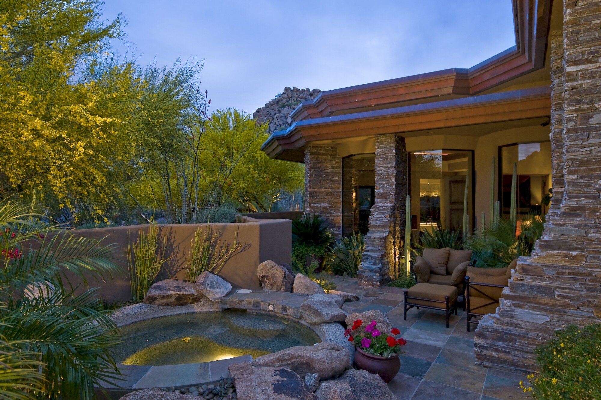 2 A custom modern home in Scottsdale - 03.jpeg