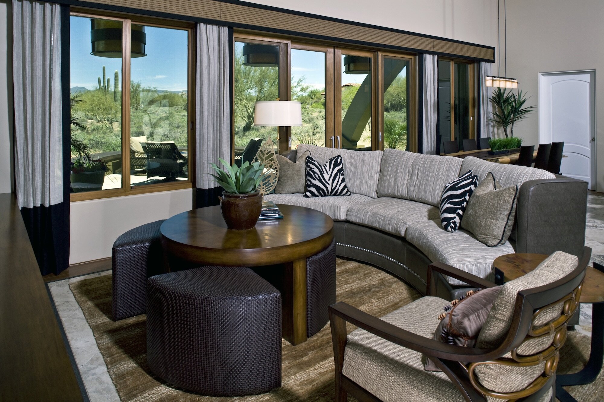 5 A custom modern guest house in Scottsdale - 05.jpeg