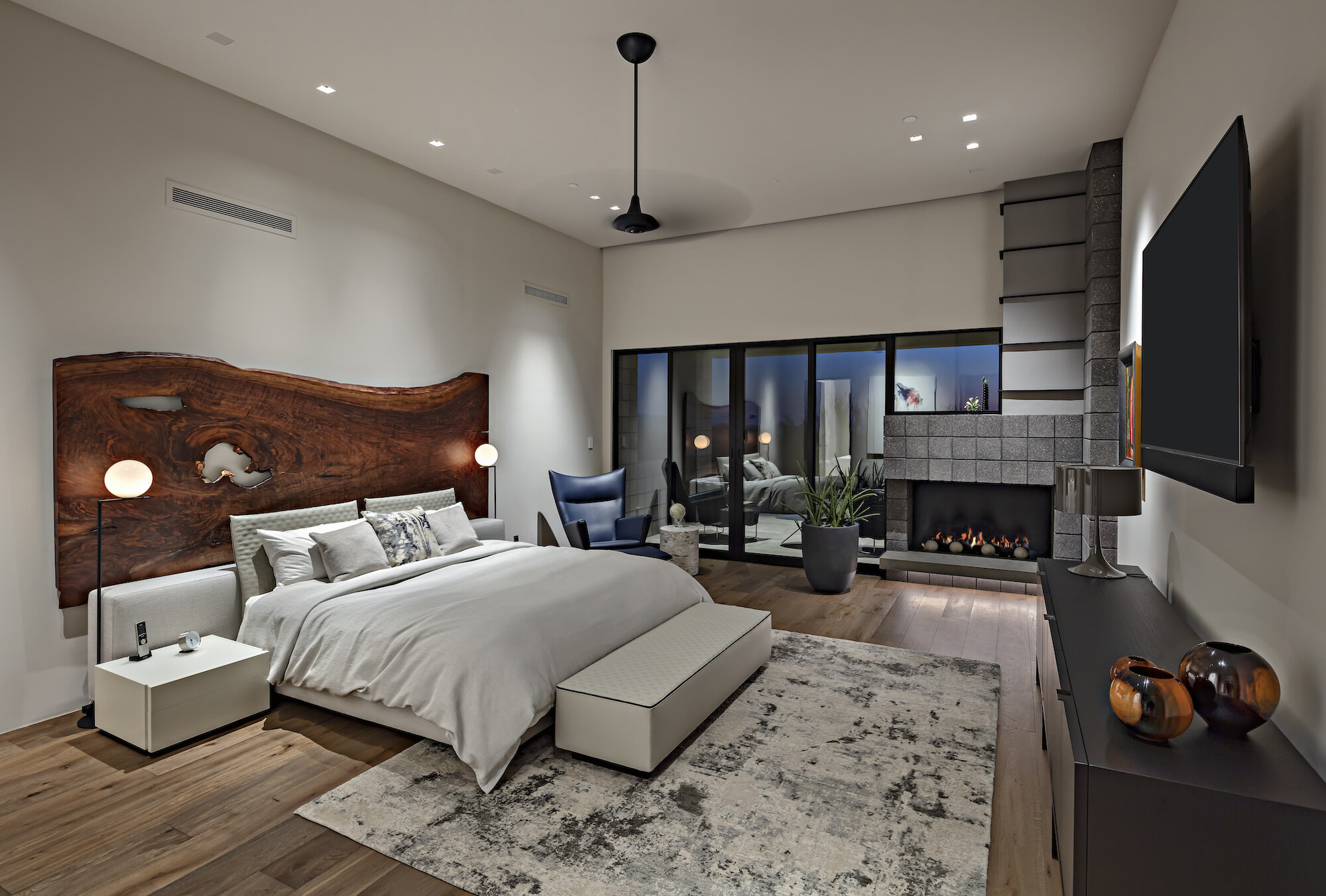 1 A custom modern home in Scottsdale - 13.jpeg