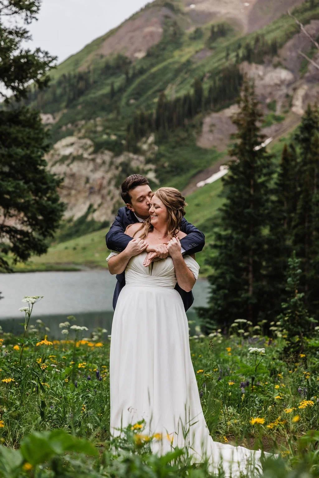 Crested-Butte-Colorado-Wildflower-Elopement_0036.jpg