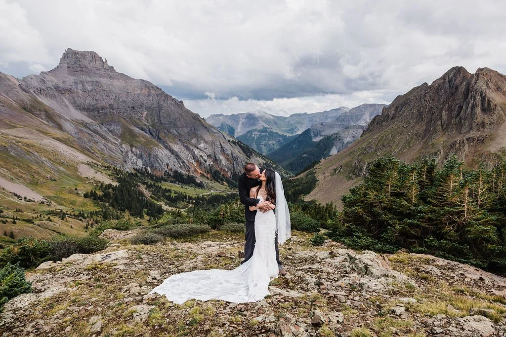 Summer mountaintop elopement in Ouray