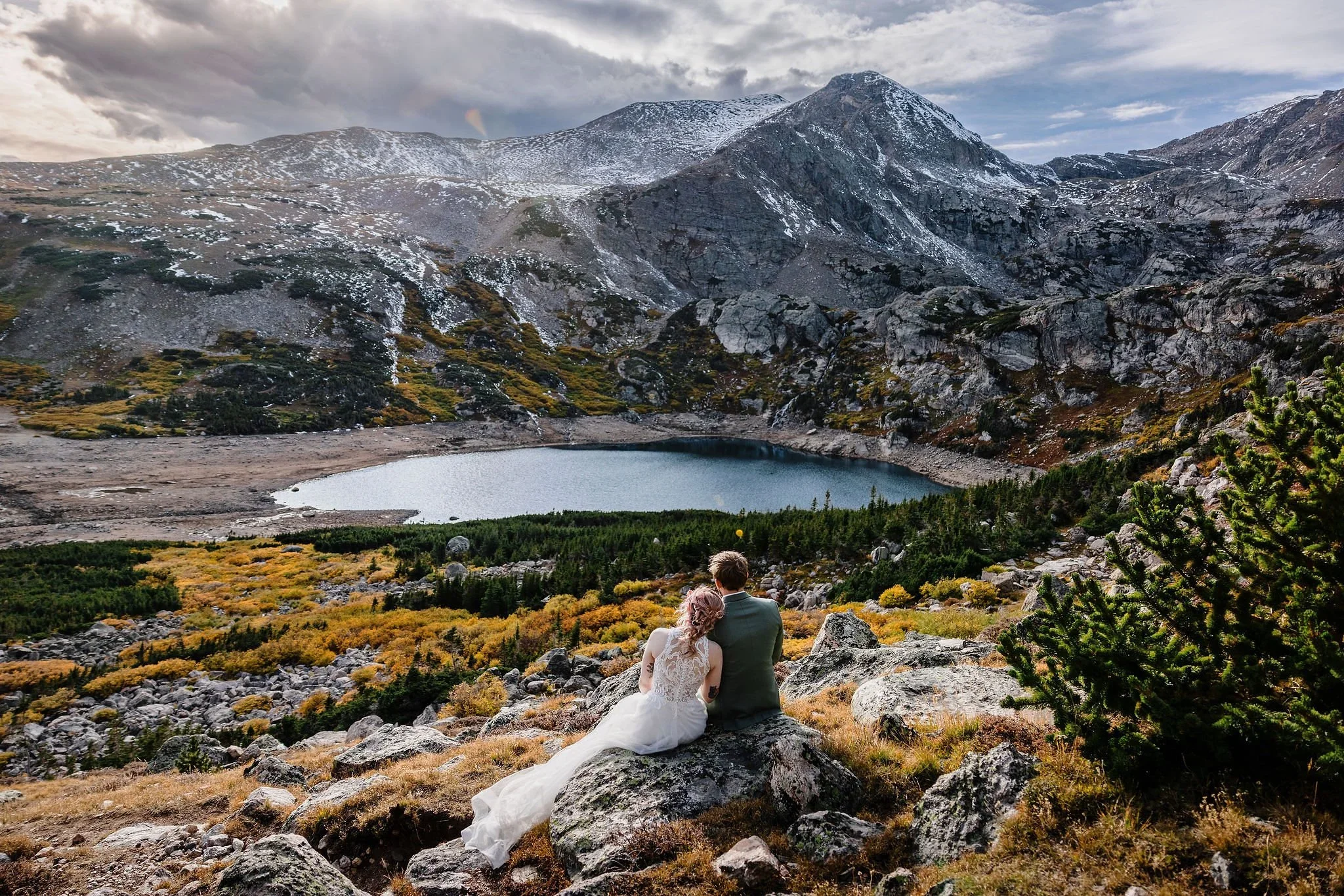 Alpine lake elopement in the fall
