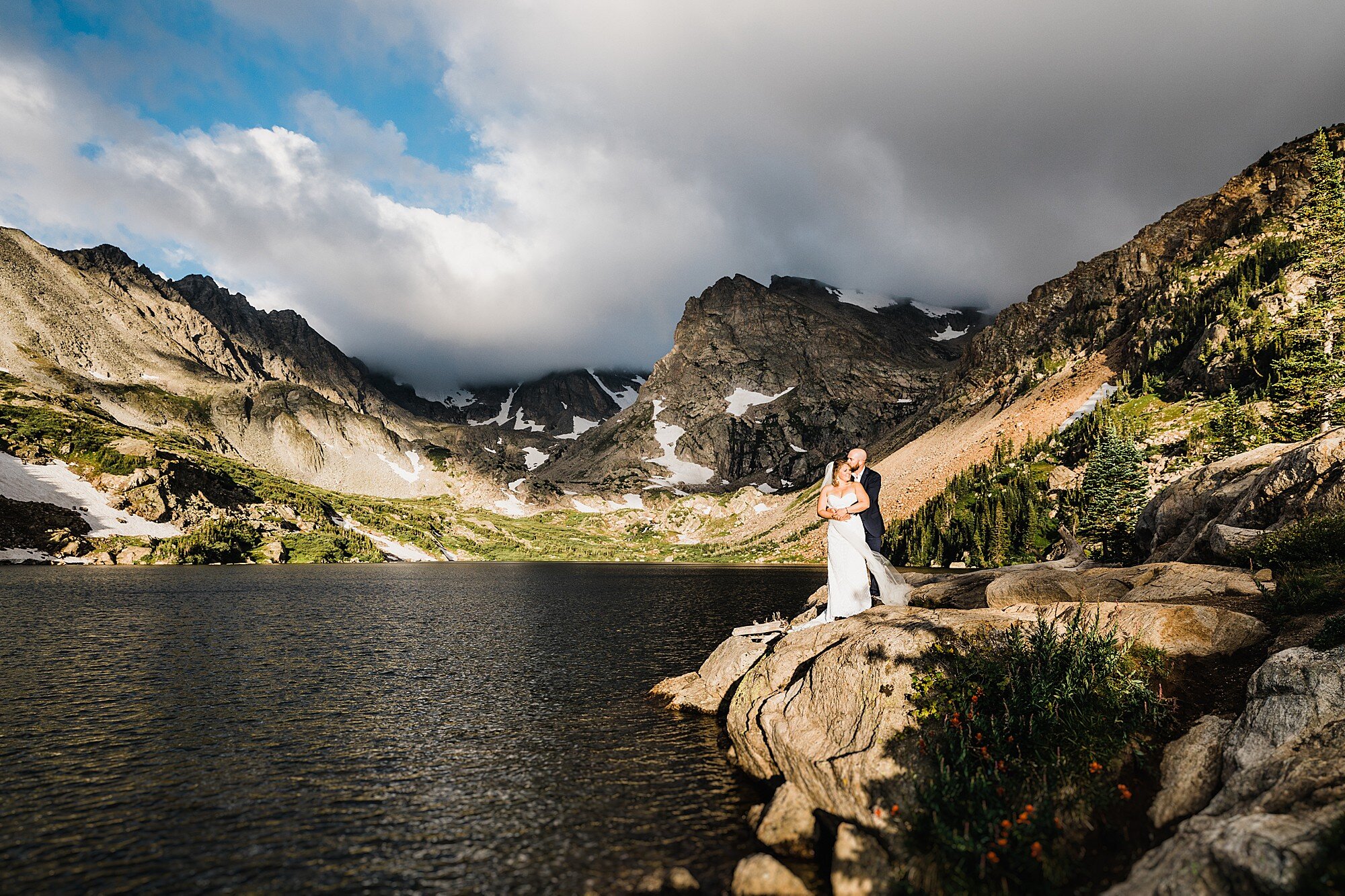 Colorado Elopement | Dog-Friendly Hiking Elopement at Sunrise