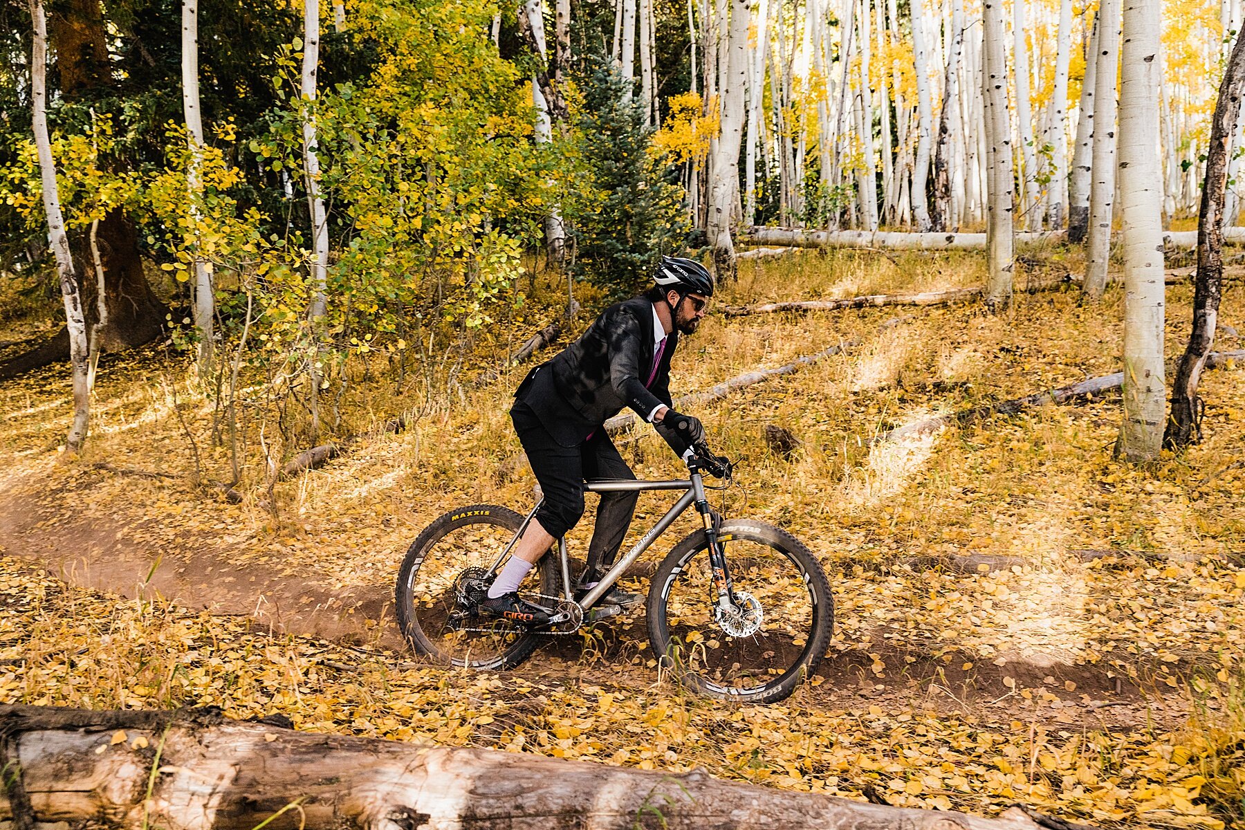 Fall Colors Mountaintop Hiking Elopement | Colorado Elopement Ph