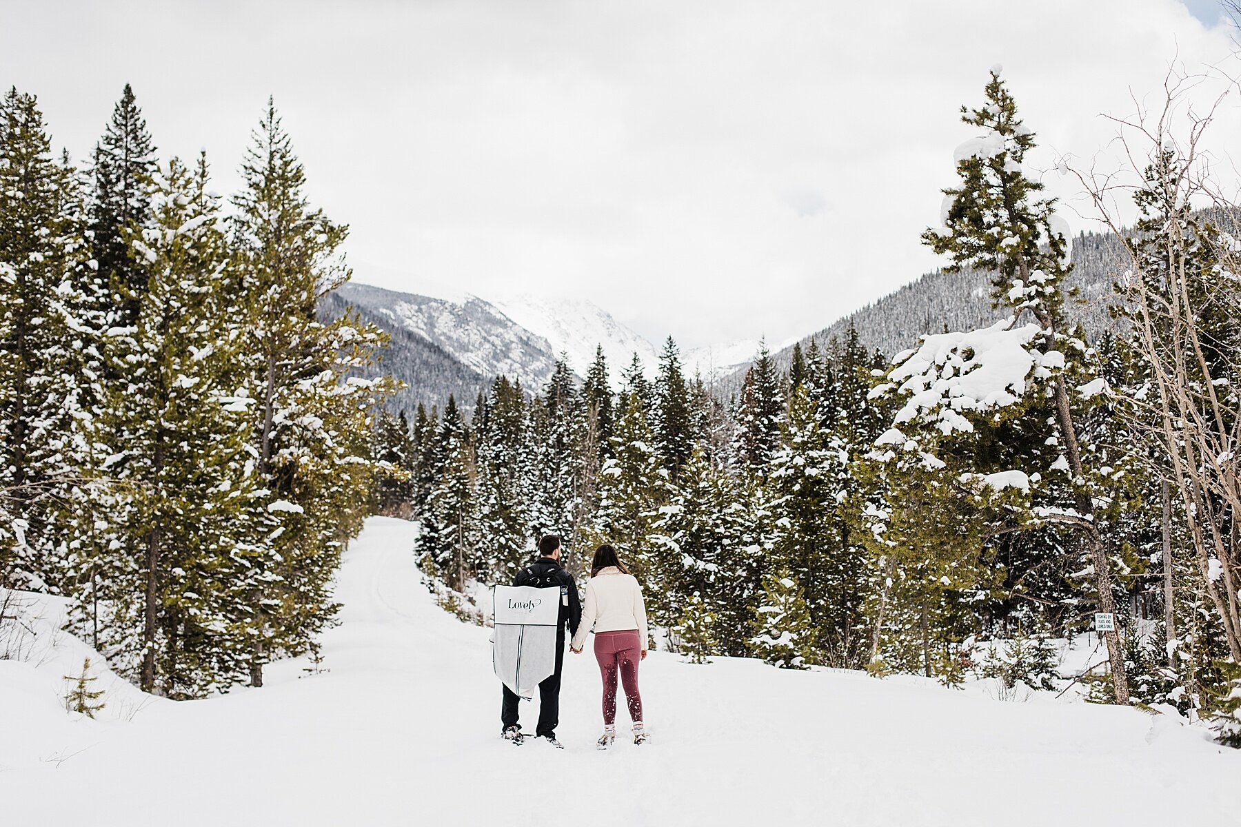 Colorado Winter Hiking Elopement | Colorado Elopement Photograph