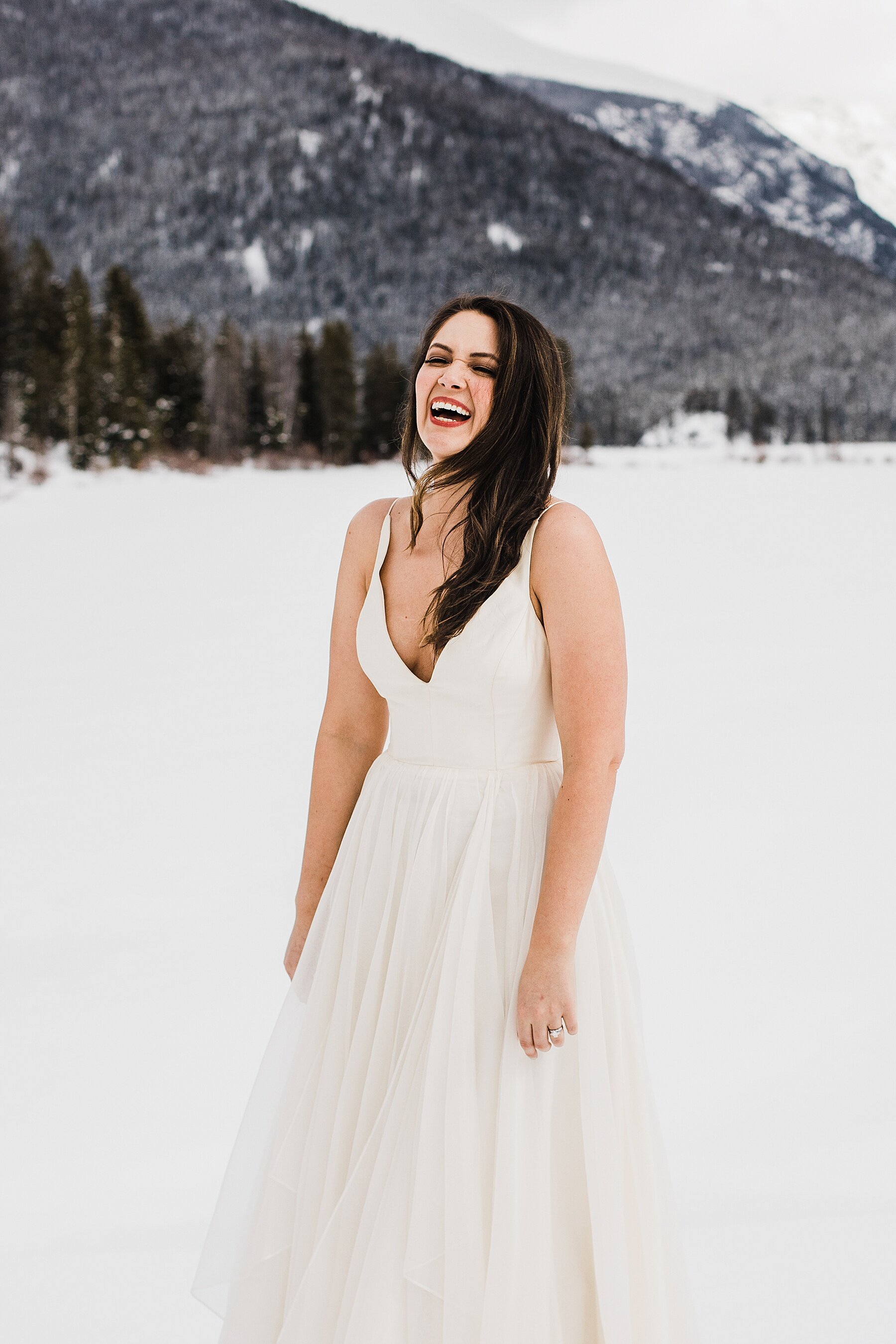 Colorado Winter Hiking Elopement | Colorado Elopement Photograph