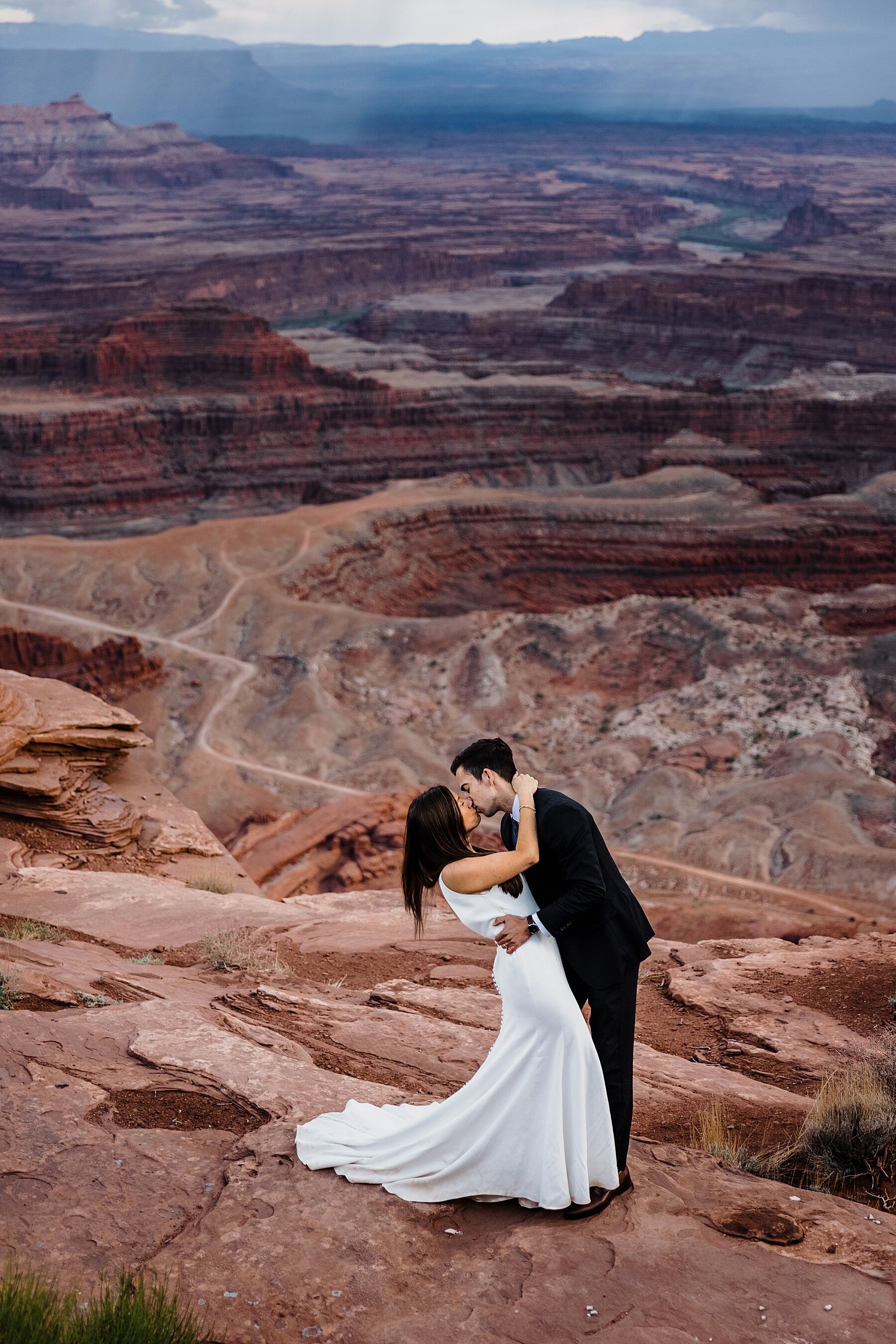 Sunset Elopement in Dead Horse Point State Park | Moab Elopement