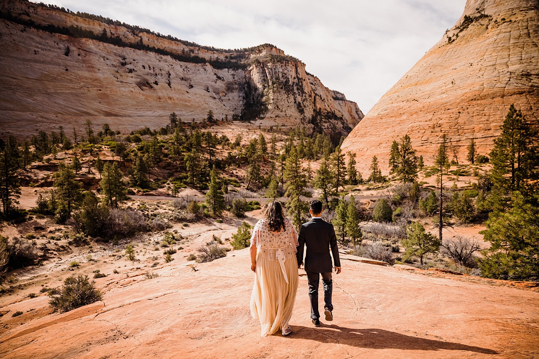 Sand-Dune-Elopement-in_Utah_0033.jpg