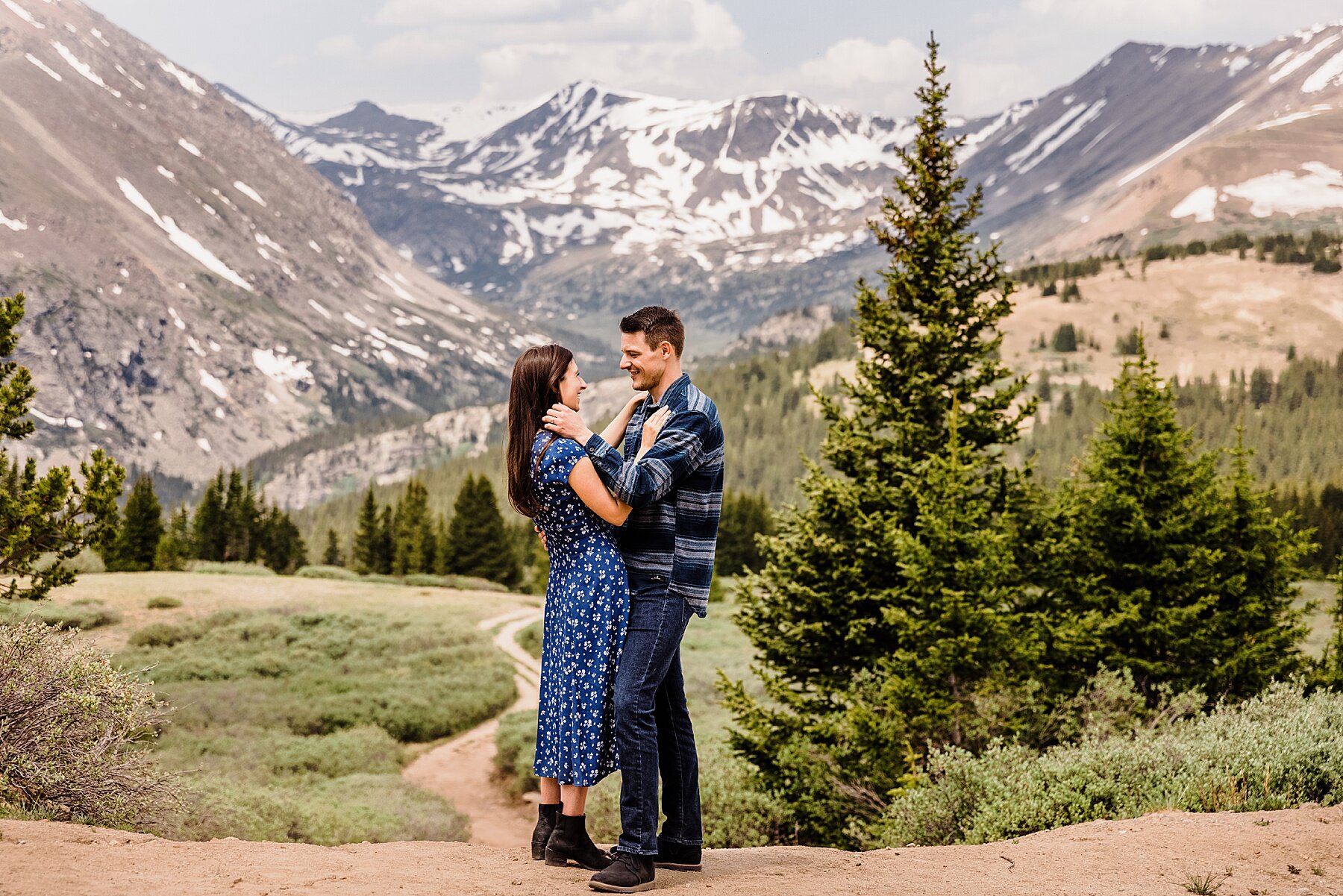 Colorado Hiking Elopement Photographer