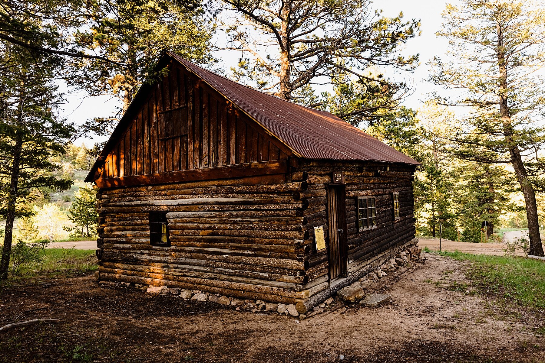 Sunset-Estes-Park-Hiking-Elopement_0035.jpg