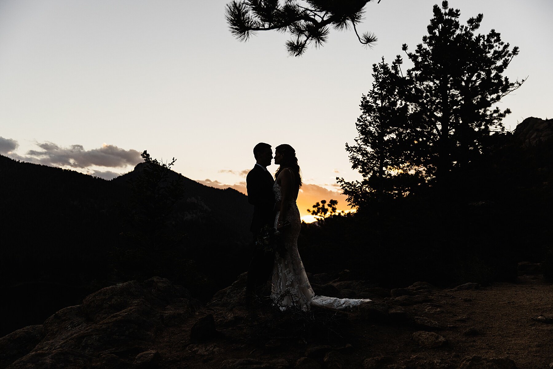 Sunset-Estes-Park-Hiking-Elopement_0051.jpg