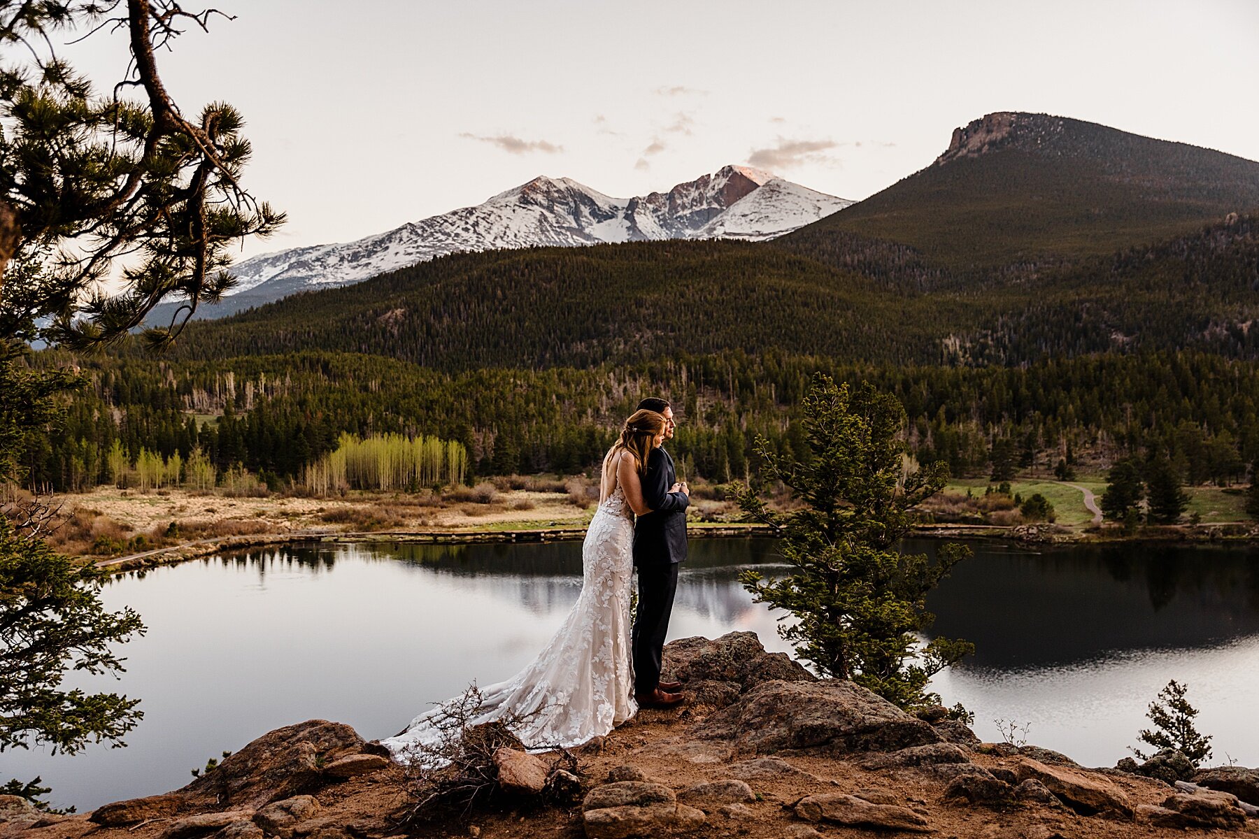 Sunset-Estes-Park-Hiking-Elopement_0052.jpg