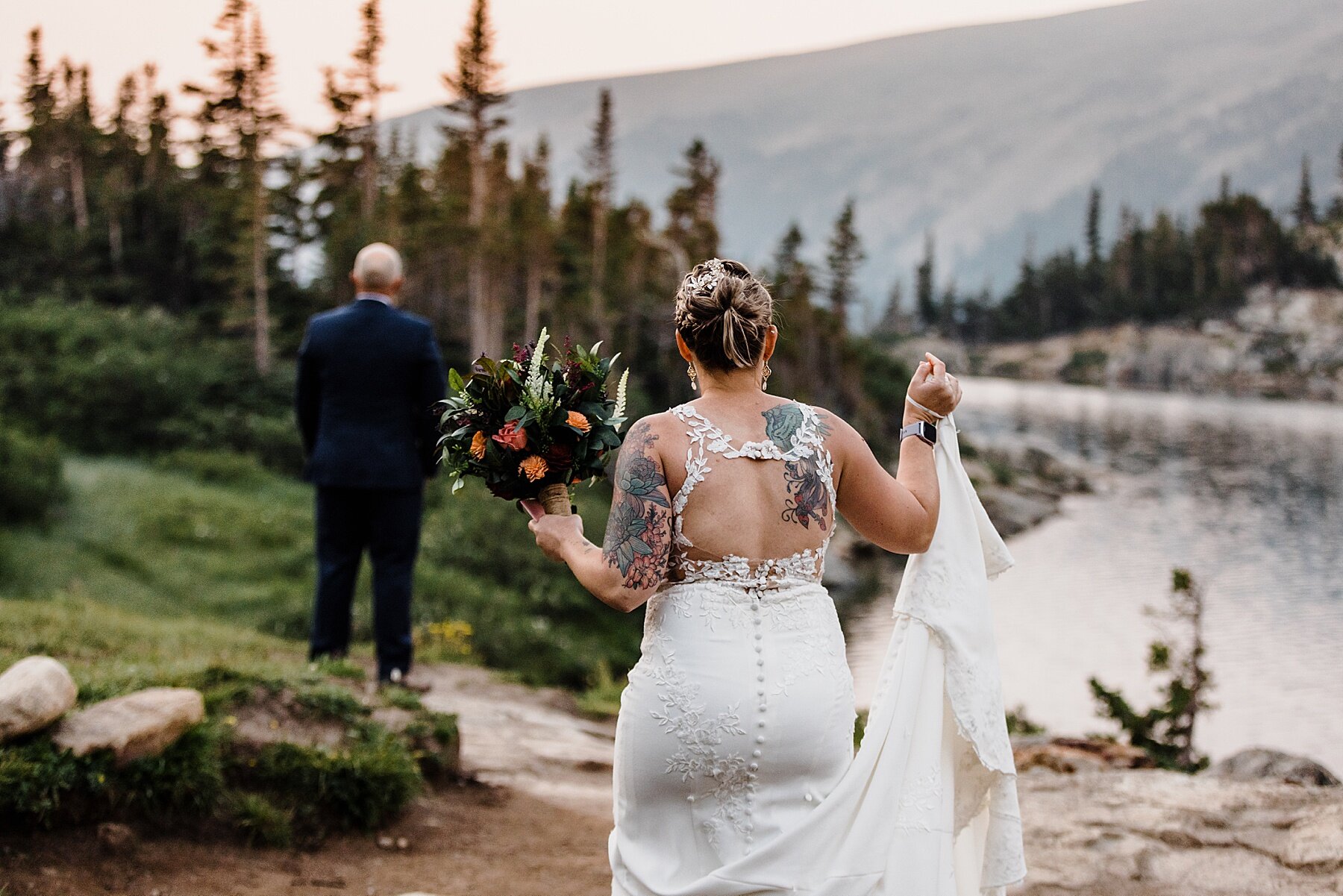 Colorado-Hiking-Elopement-at-Lake-Isabelle_0004.jpg