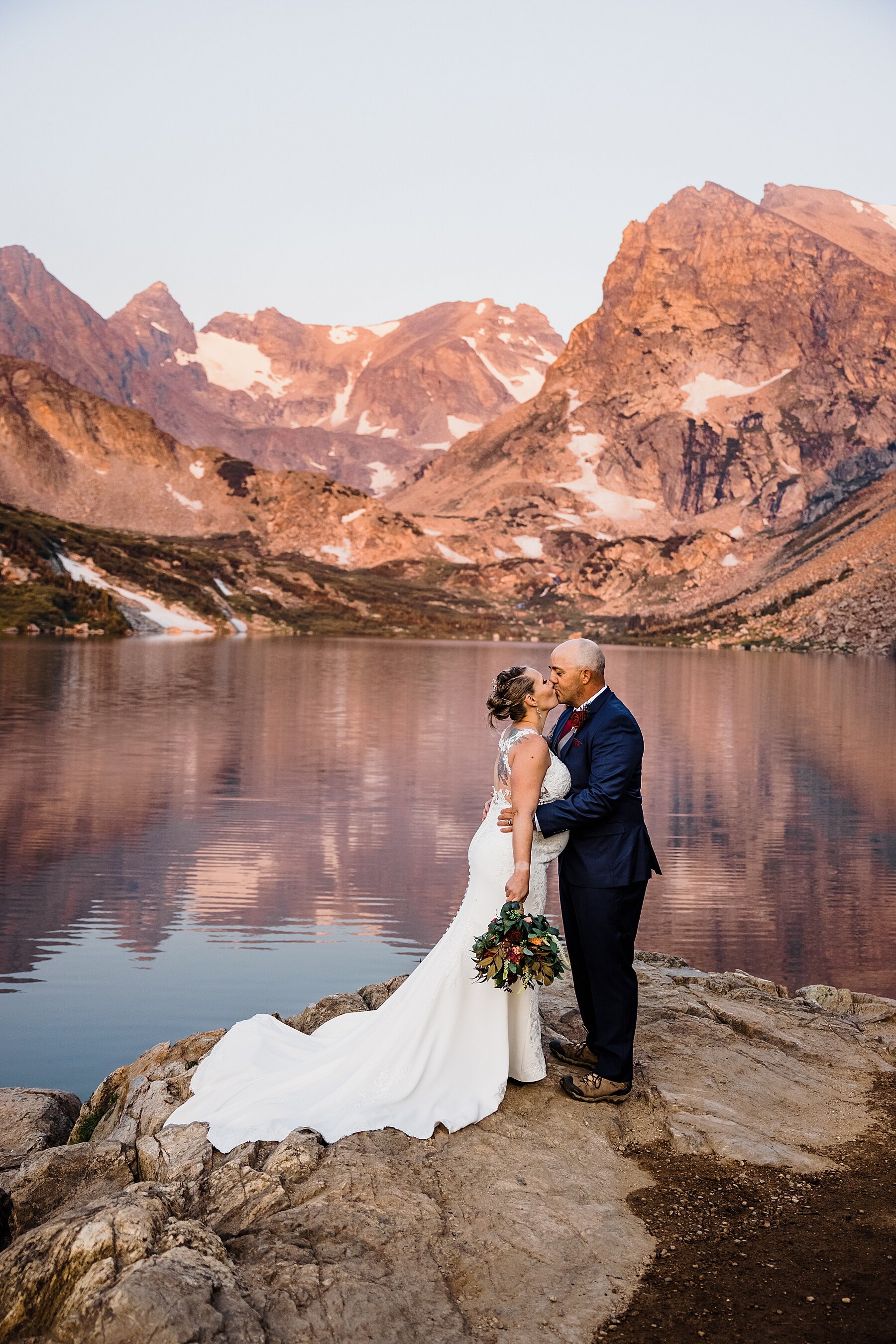 Colorado-Hiking-Elopement-at-Lake-Isabelle_0026.jpg