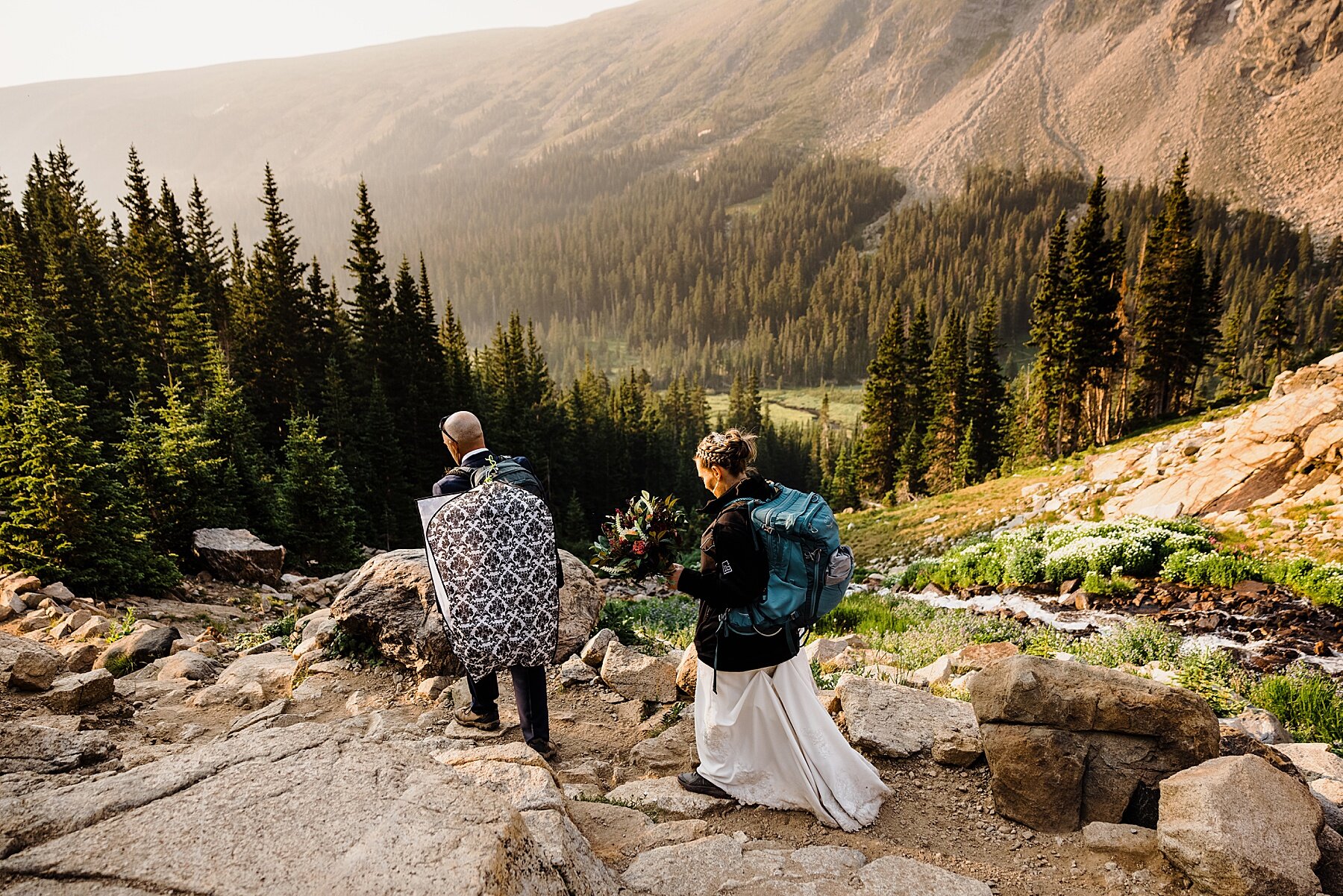 Colorado-Hiking-Elopement-at-Lake-Isabelle_0045.jpg