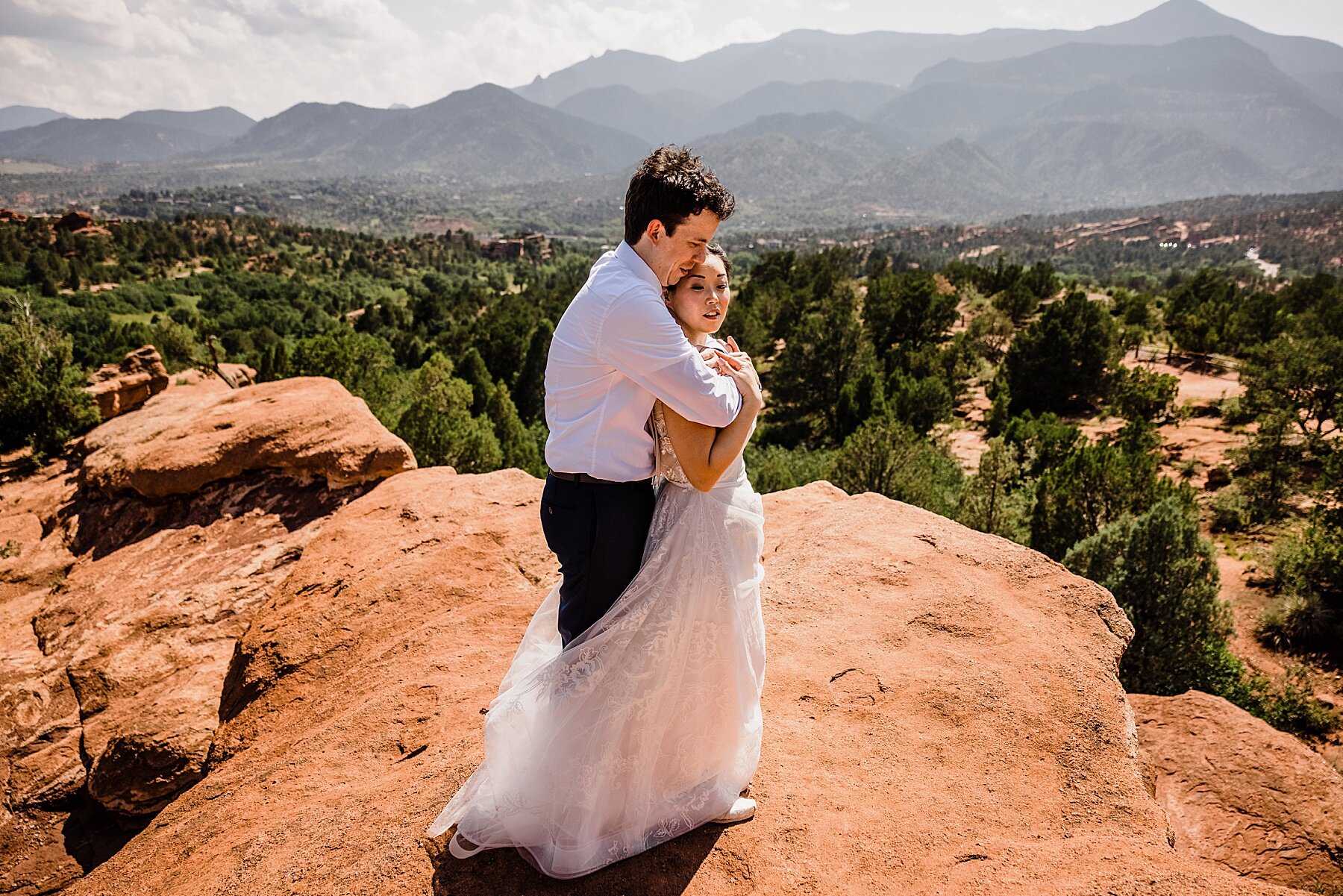 Elopement at Garden of the Gods in Colorado