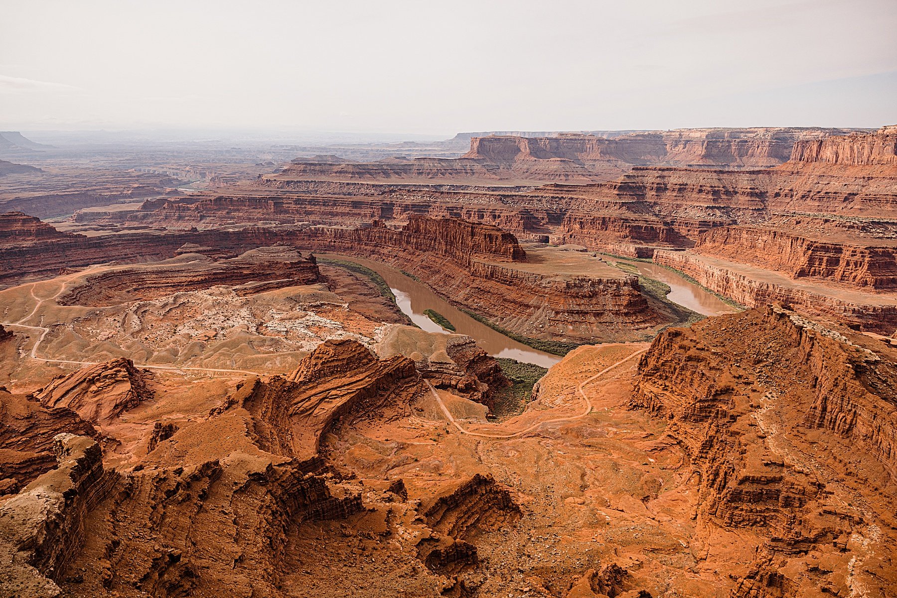 Moab-Elopement-at-Arches-National-Park-and-Dead-Horse-Point-State-Park_0016.jpg