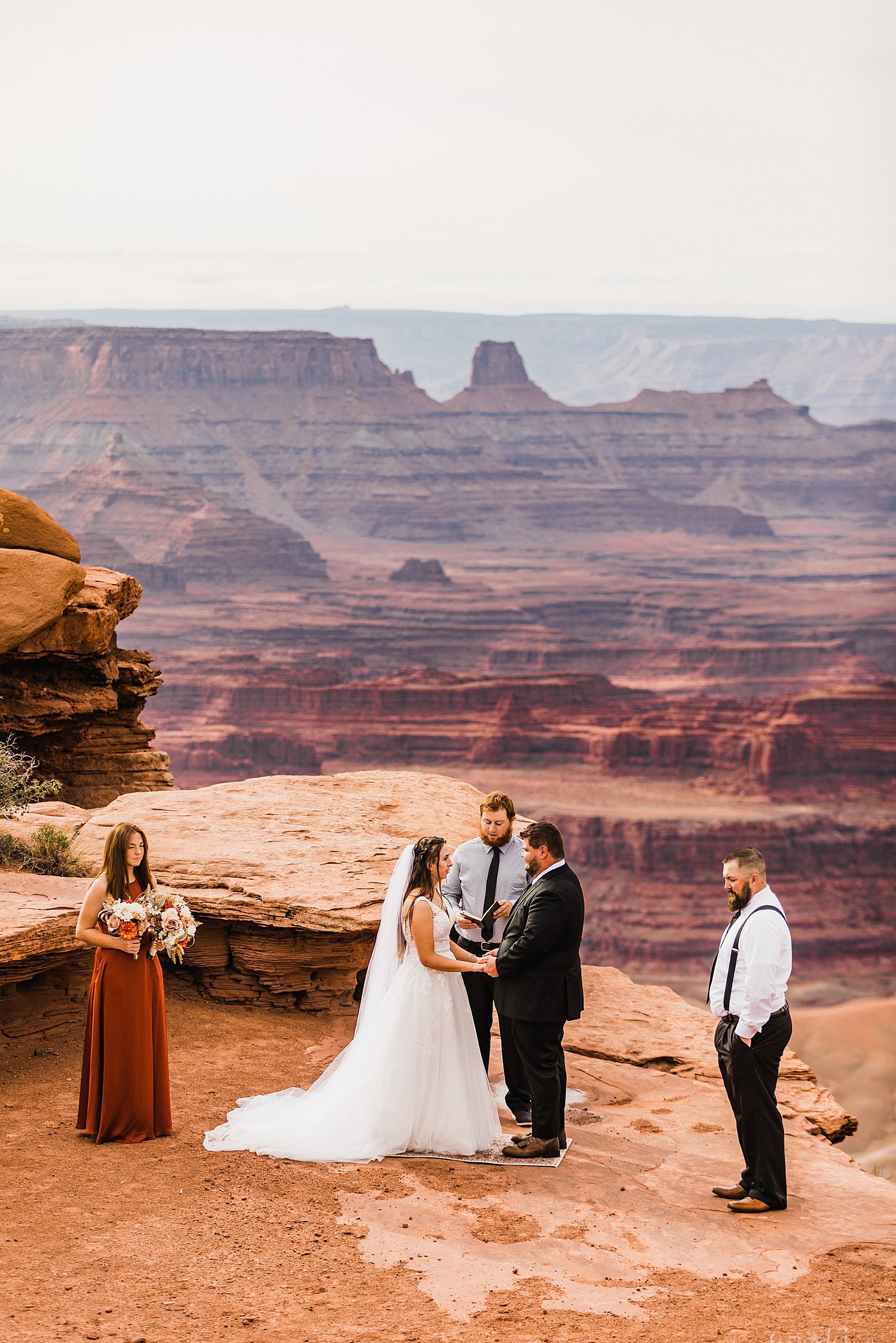 Moab-Elopement-at-Arches-National-Park-and-Dead-Horse-Point-State-Park_0018.jpg